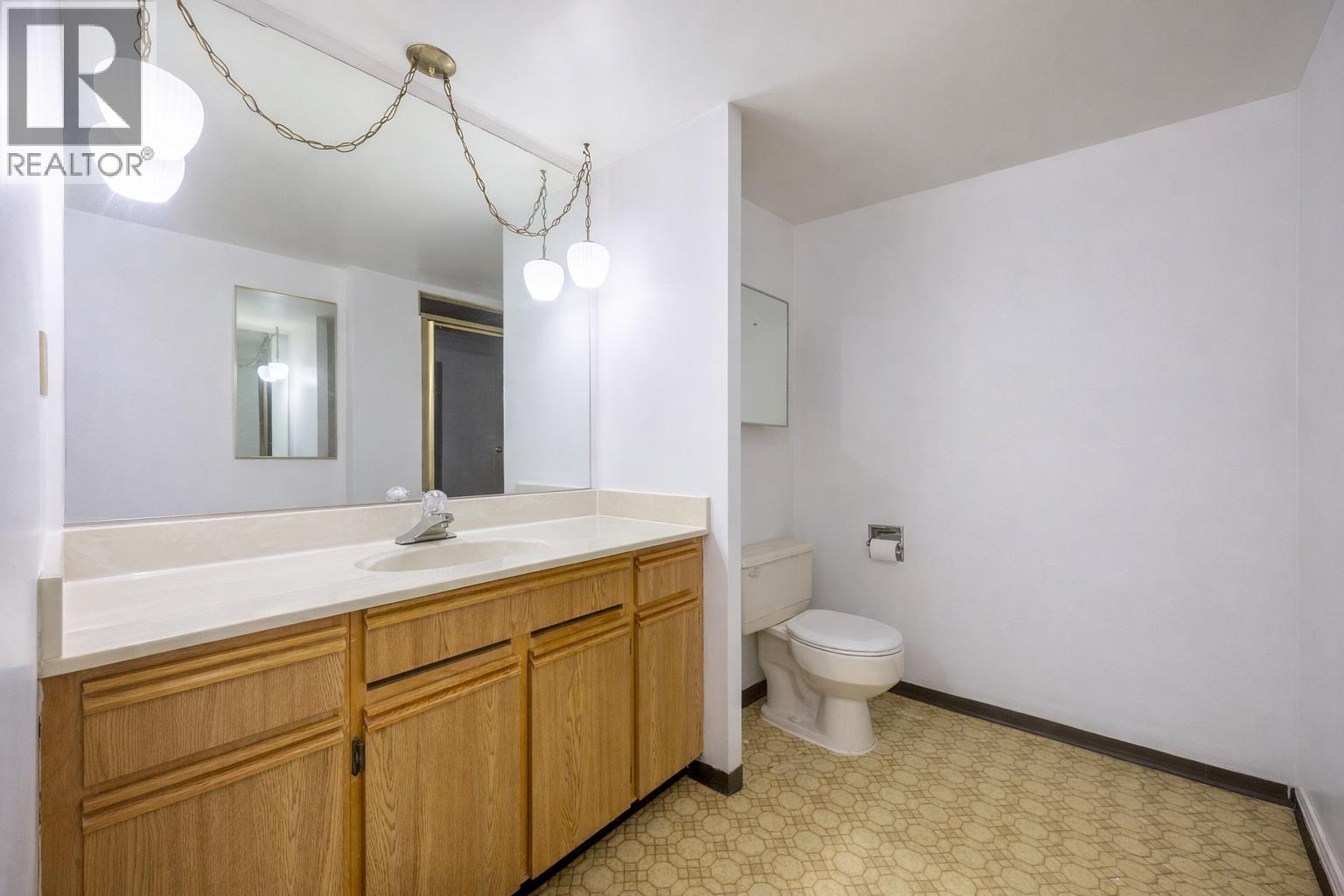 902 615 Belmont Street Property Photo 14