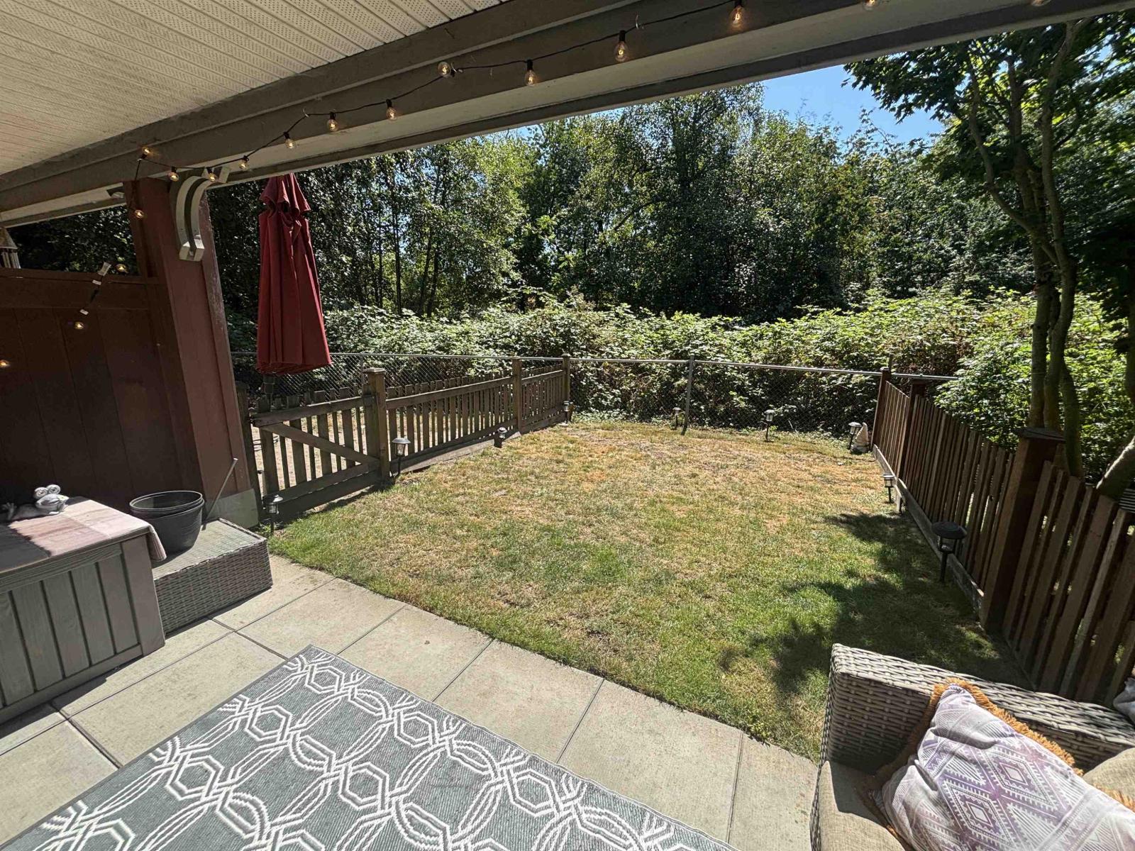 96 18777 68a Avenue Property Photo 26