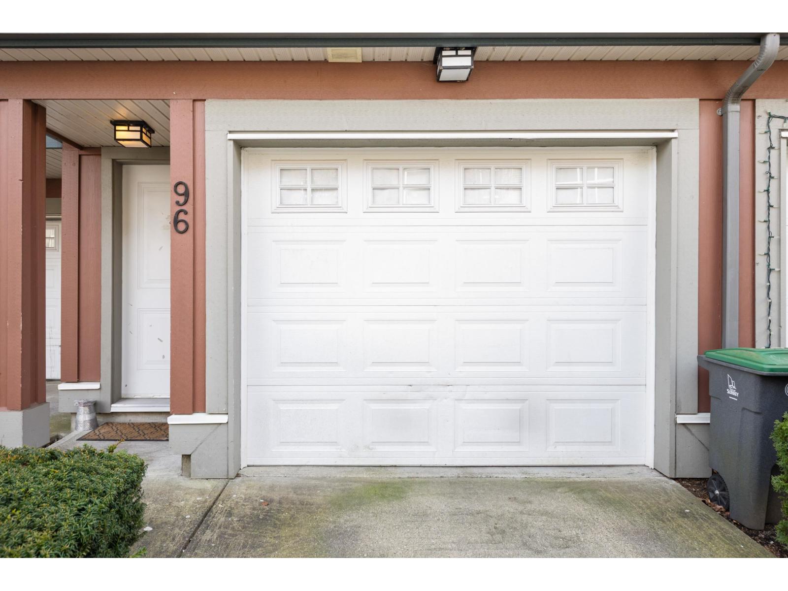 96 18777 68a Avenue Property Photo 29