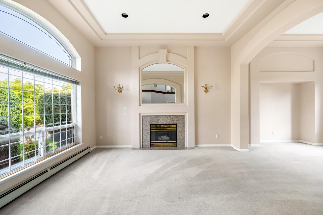 16988 103a Avenue Property Photo 3