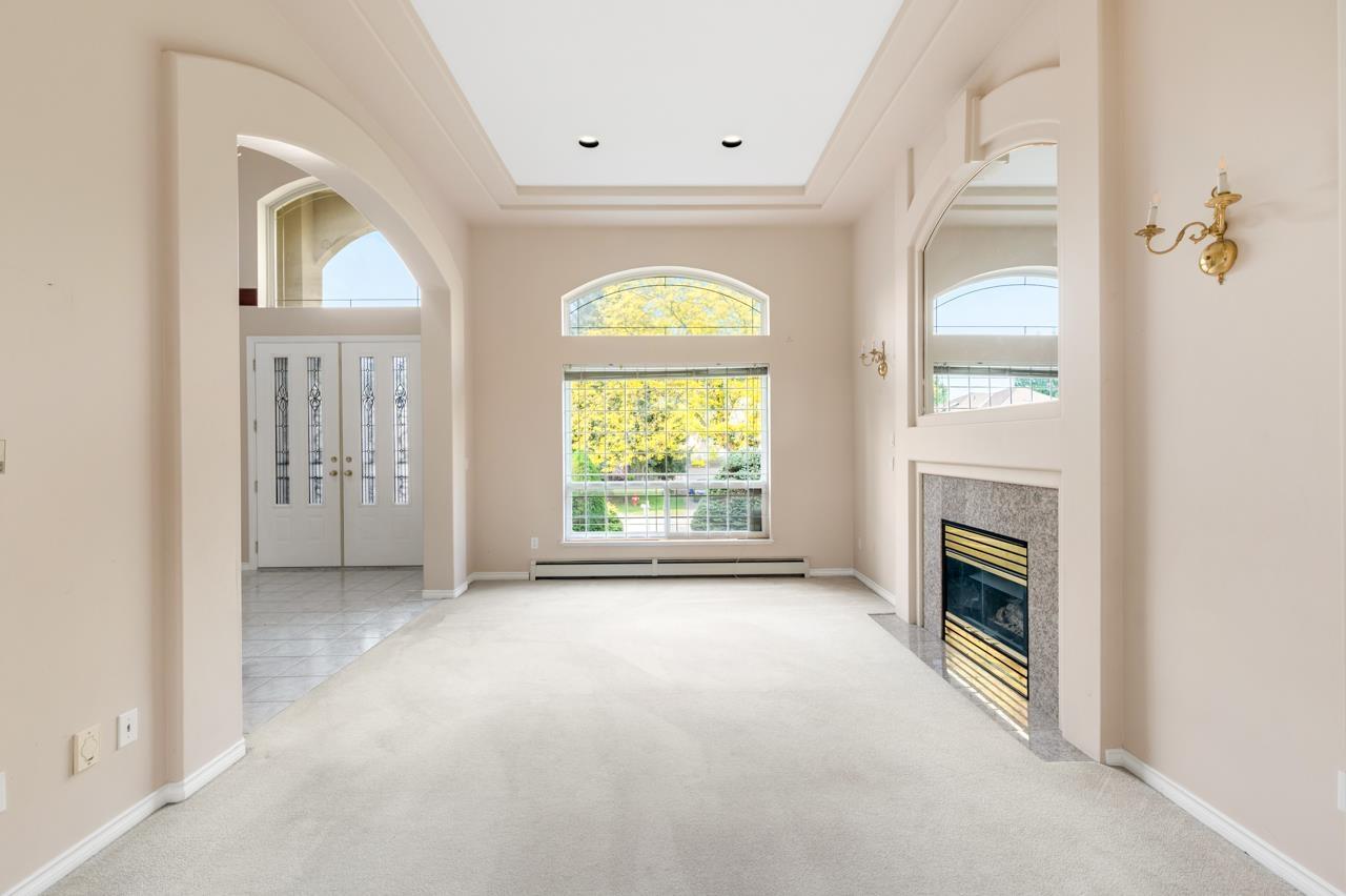 16988 103a Avenue Property Photo 4