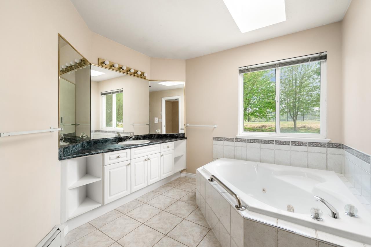 16988 103a Avenue Property Photo 17