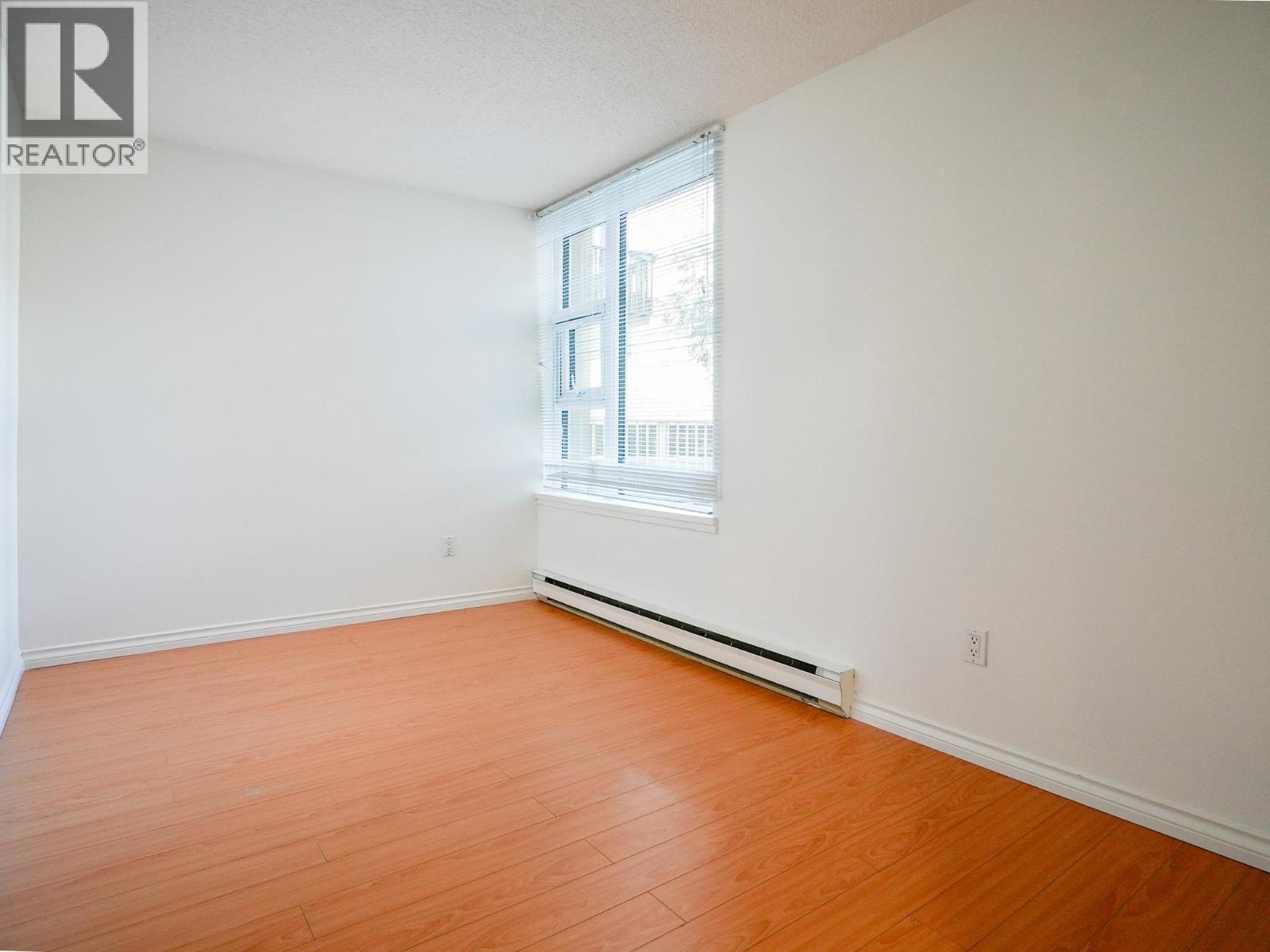 101 1845 Robson Street Property Photo 14