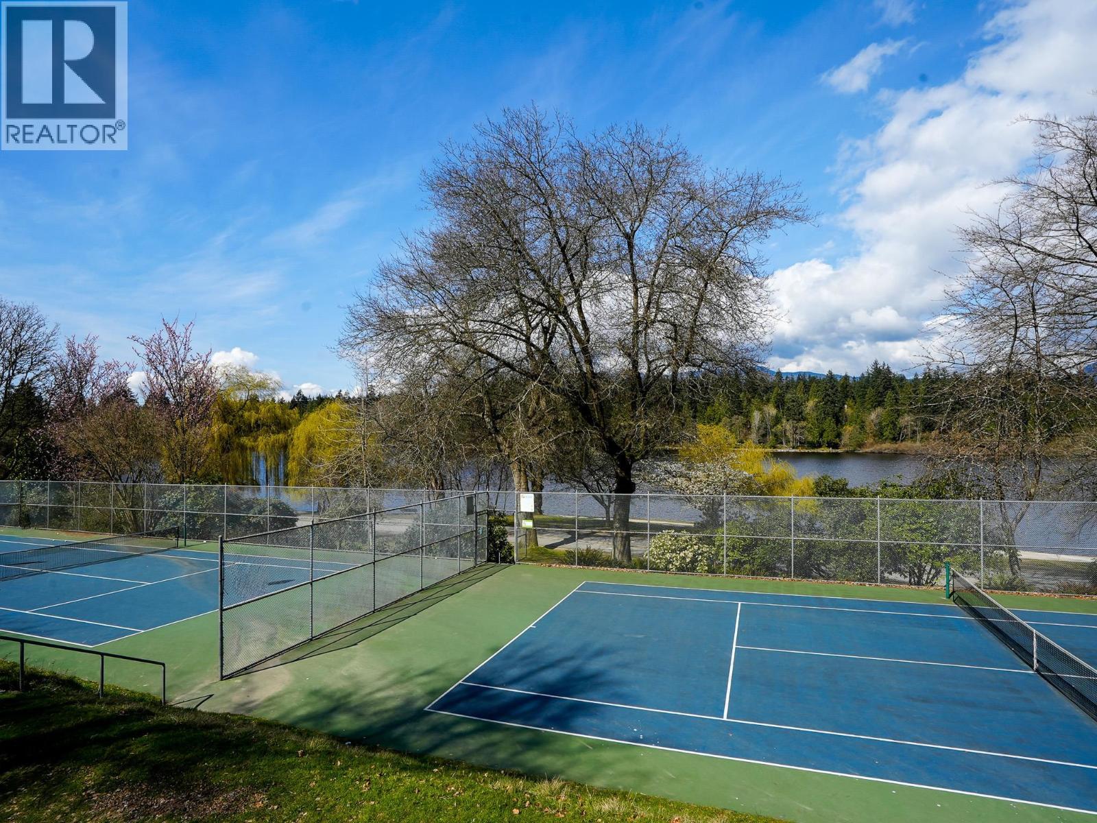 101 1845 Robson Street Property Photo 18