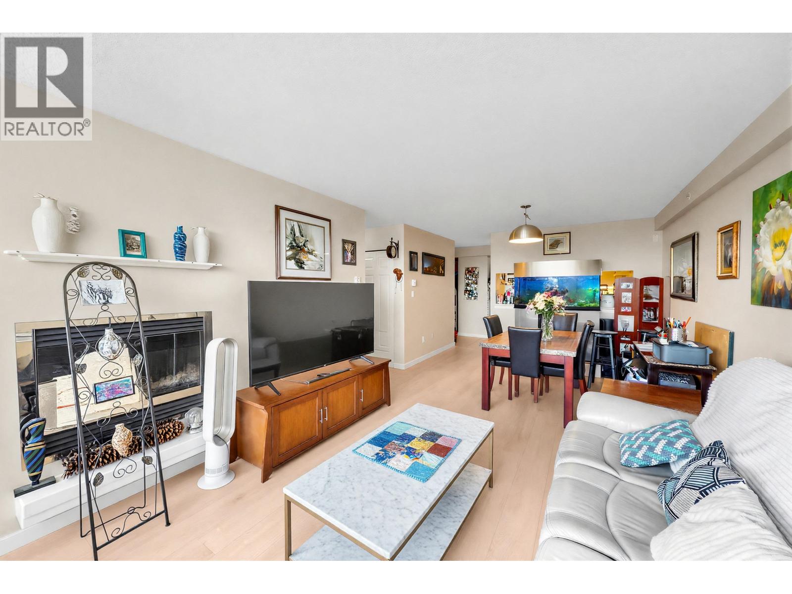 1602 1148 Heffley Crescent Property Photo 5