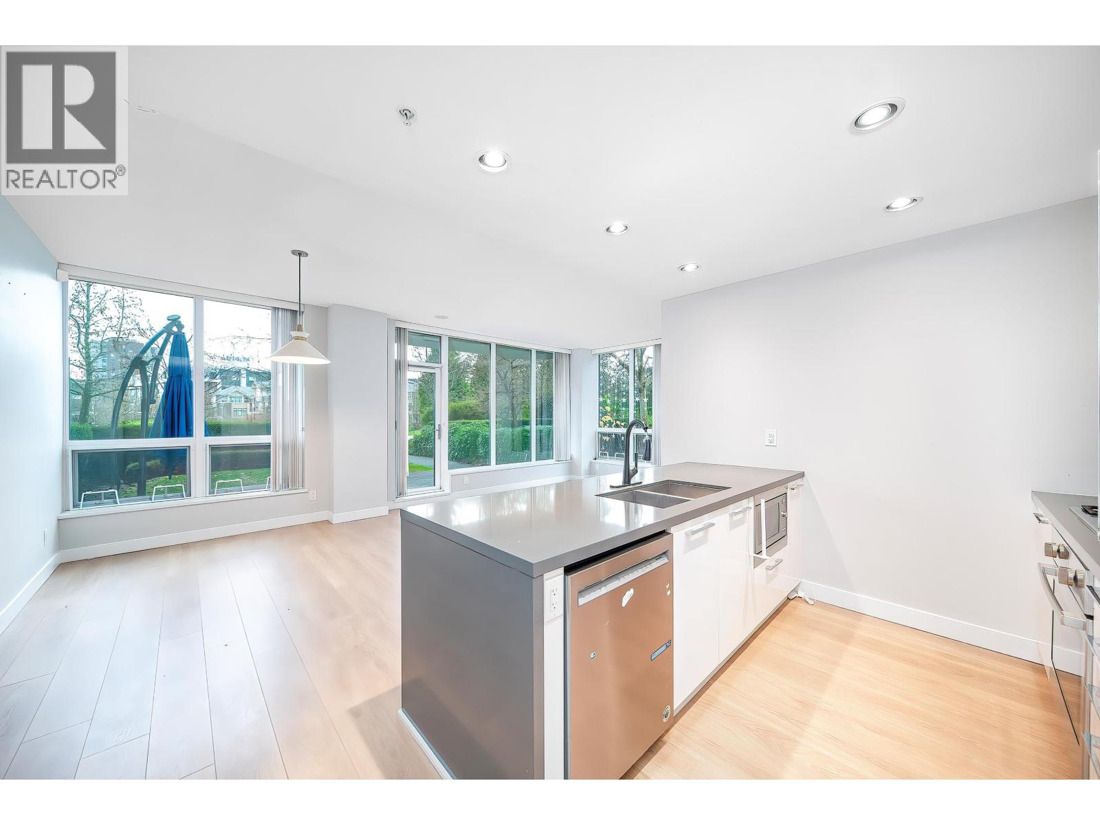 107 5638 Birney Avenue Property Photo 18