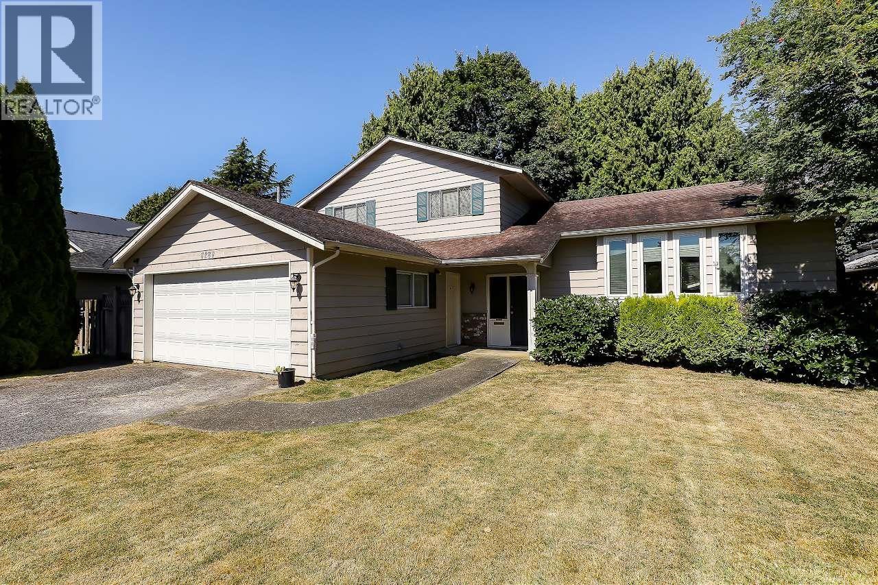 6280 Yeats Crescent Property Photo 2