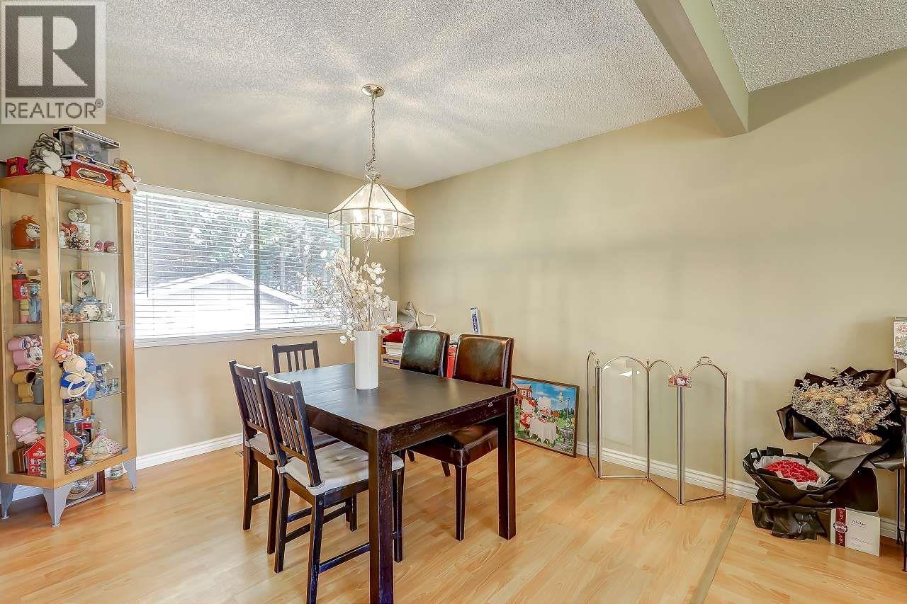 6280 Yeats Crescent Property Photo 7
