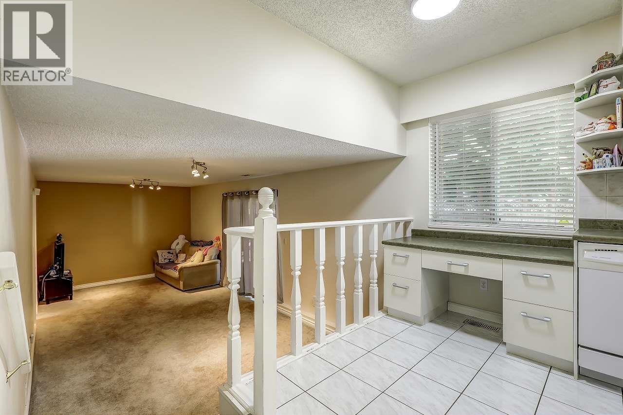 6280 Yeats Crescent Property Photo 12