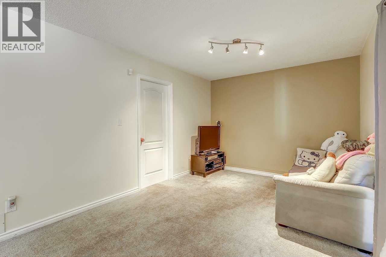 6280 Yeats Crescent Property Photo 17