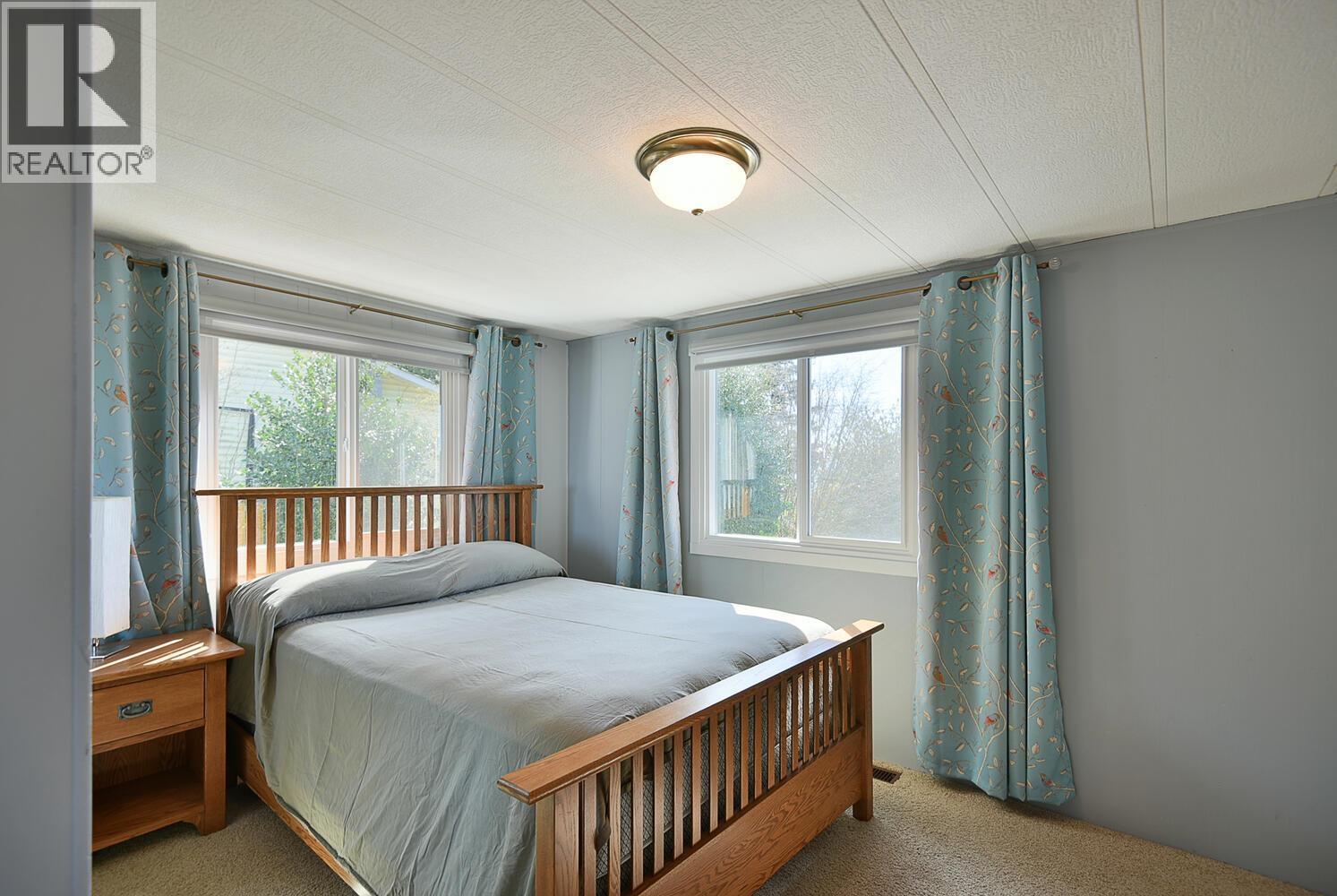 5218 Sunshine Coast Highway Property Photo 14