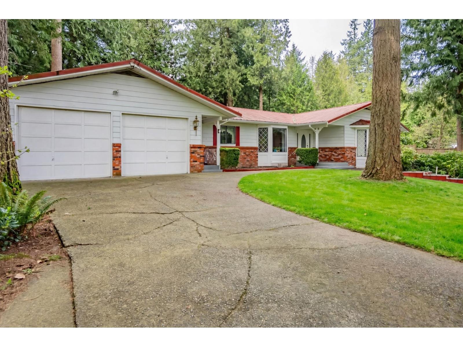 4257 199a Street Property Photo 3