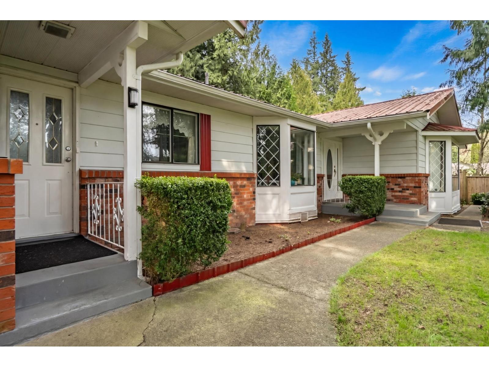 4257 199a Street Property Photo 4