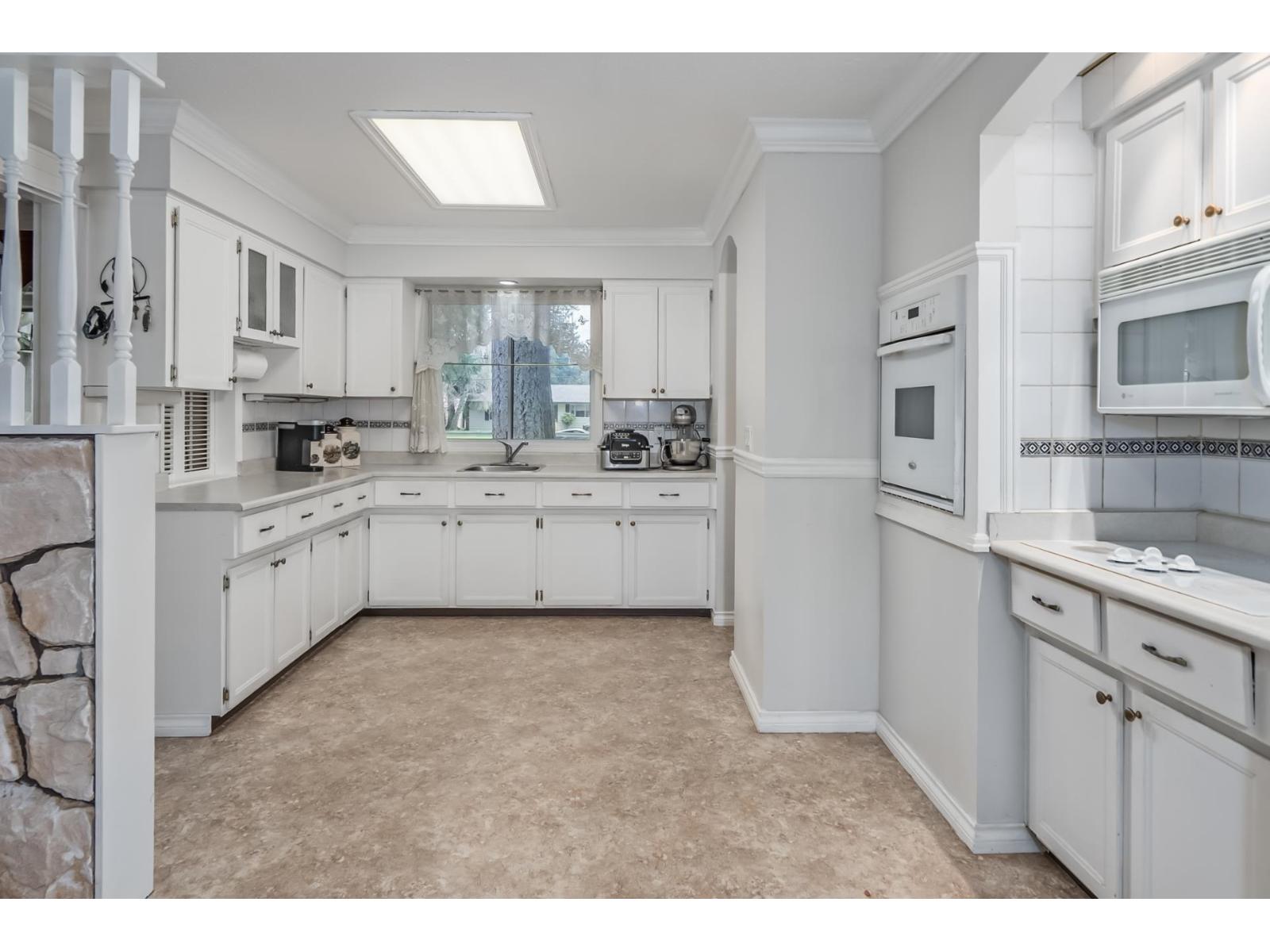 4257 199a Street Property Photo 14