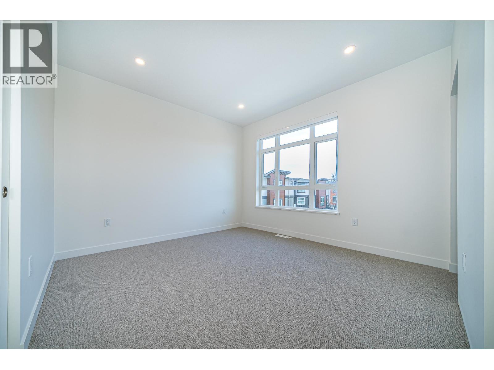 37 10333 River Drive Property Photo 20