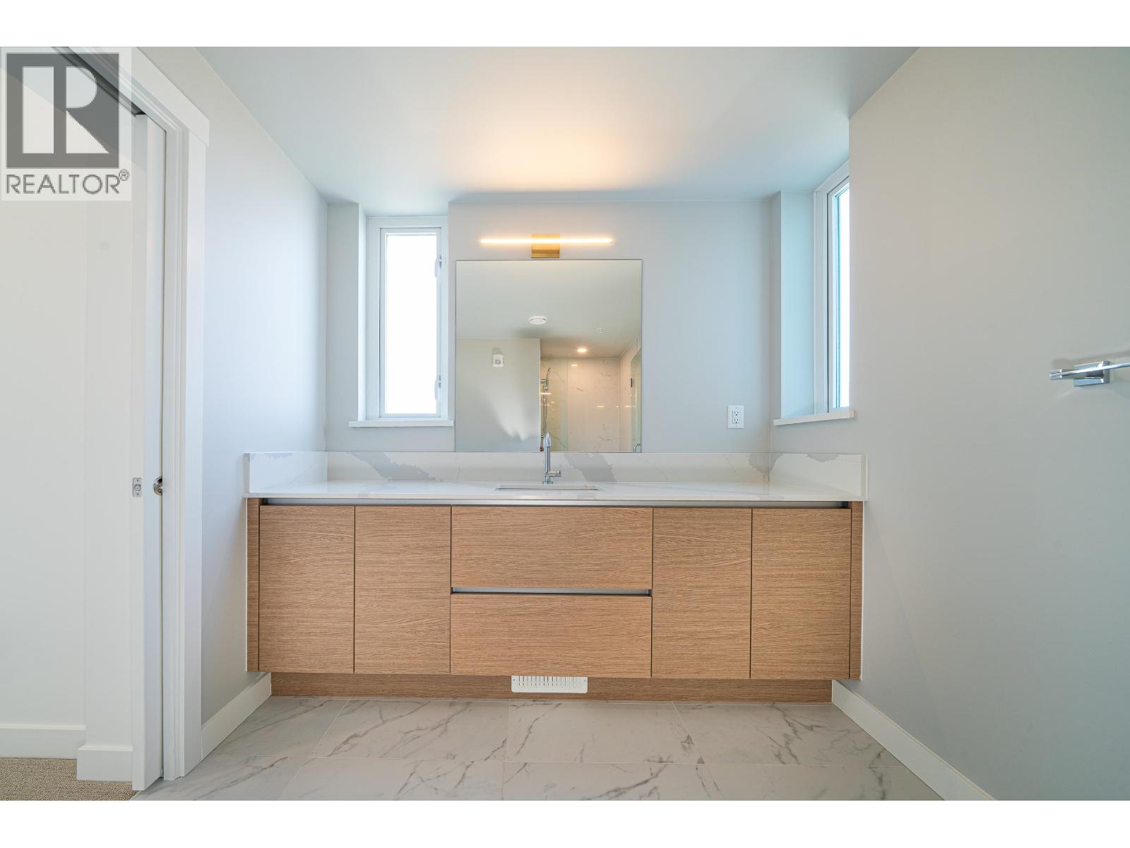 37 10333 River Drive Property Photo 23