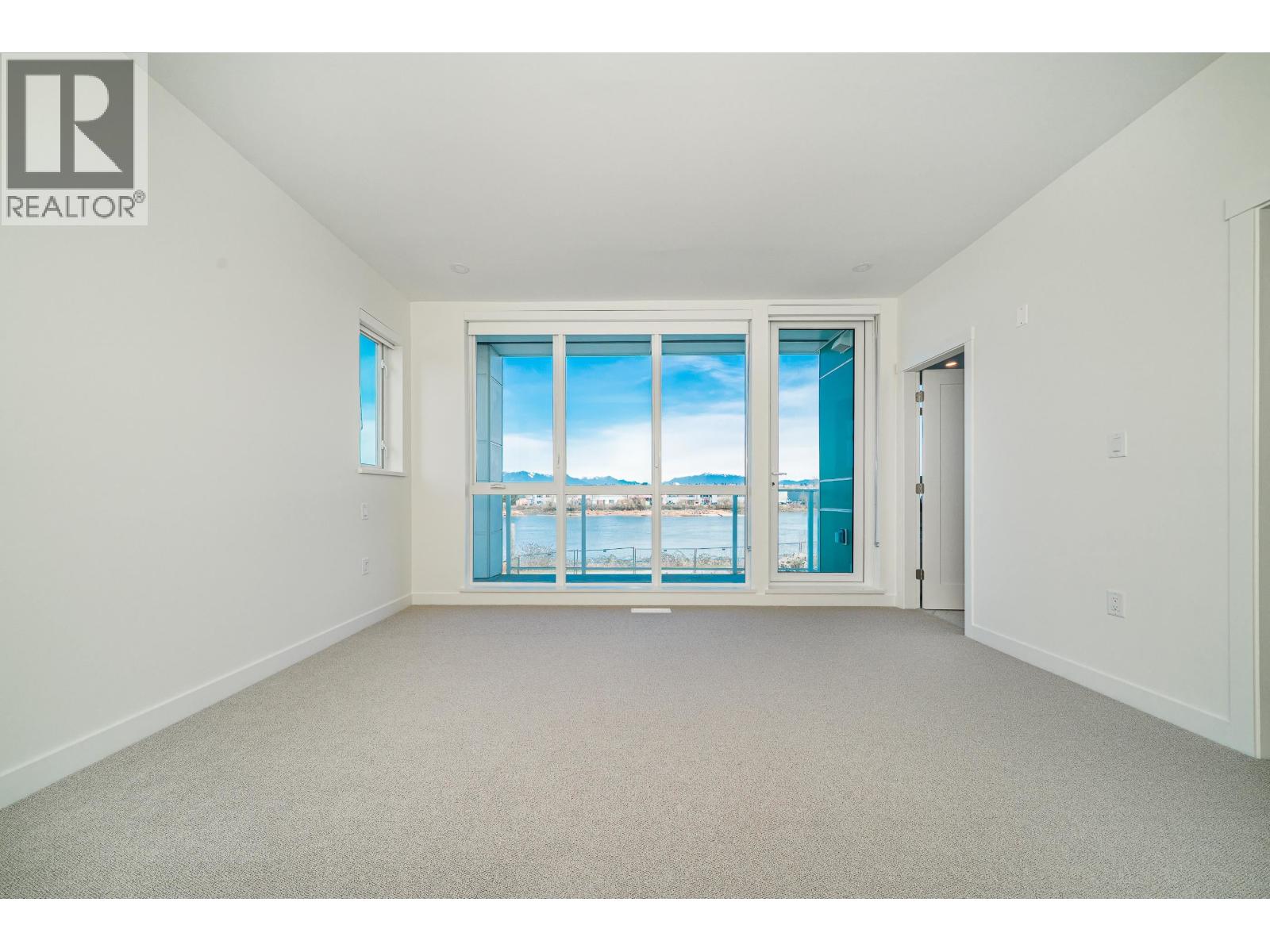 37 10333 River Drive Property Photo 25