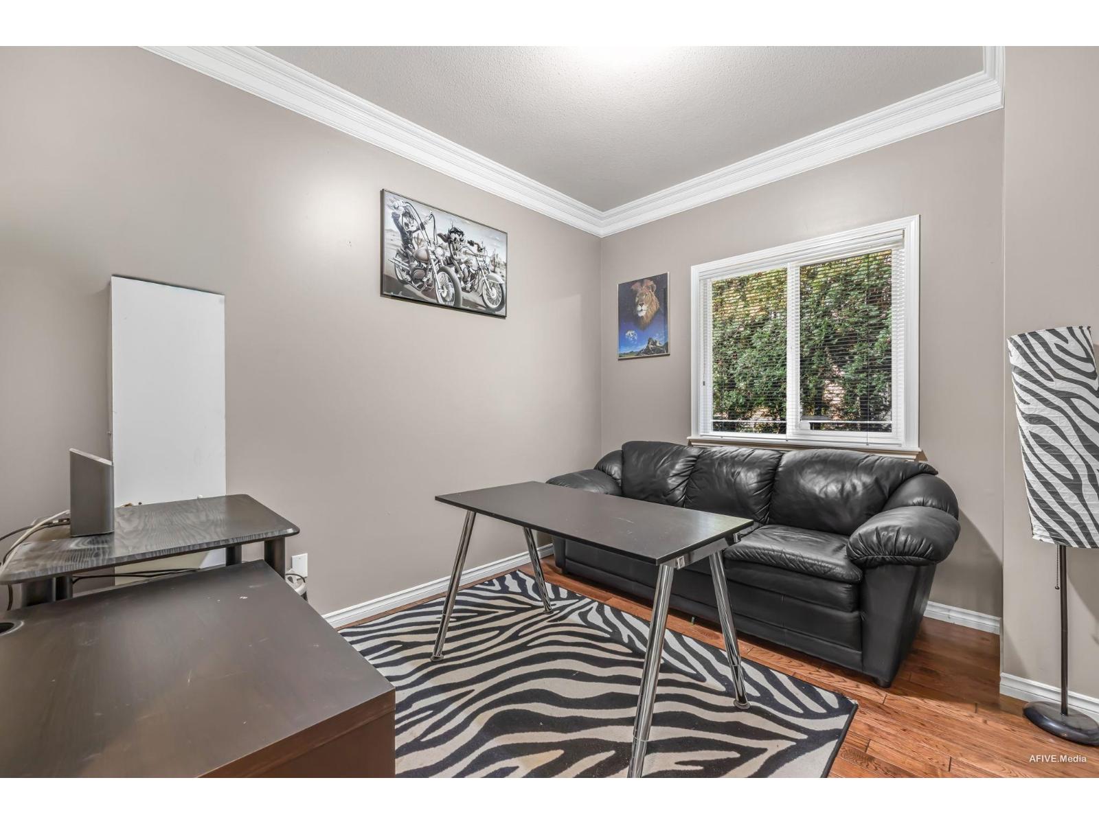 5737 169a Street Property Photo 9