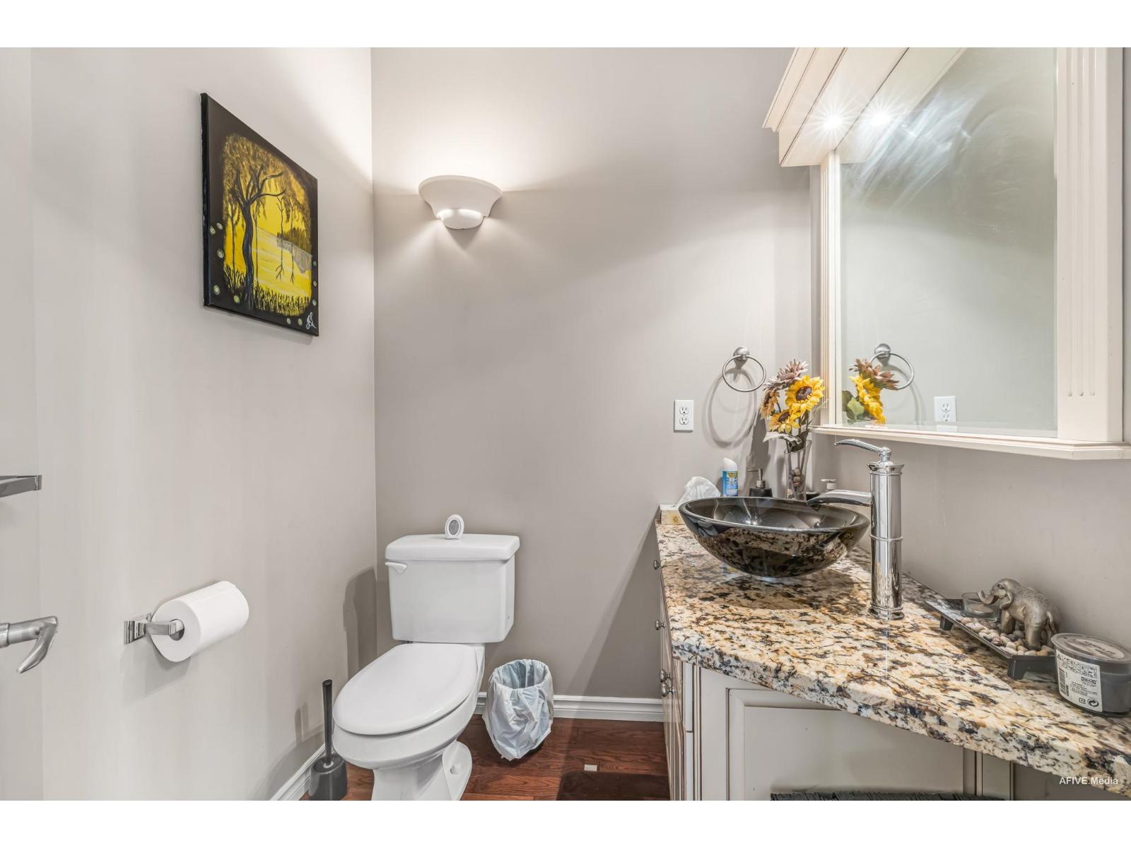 5737 169a Street Property Photo 18