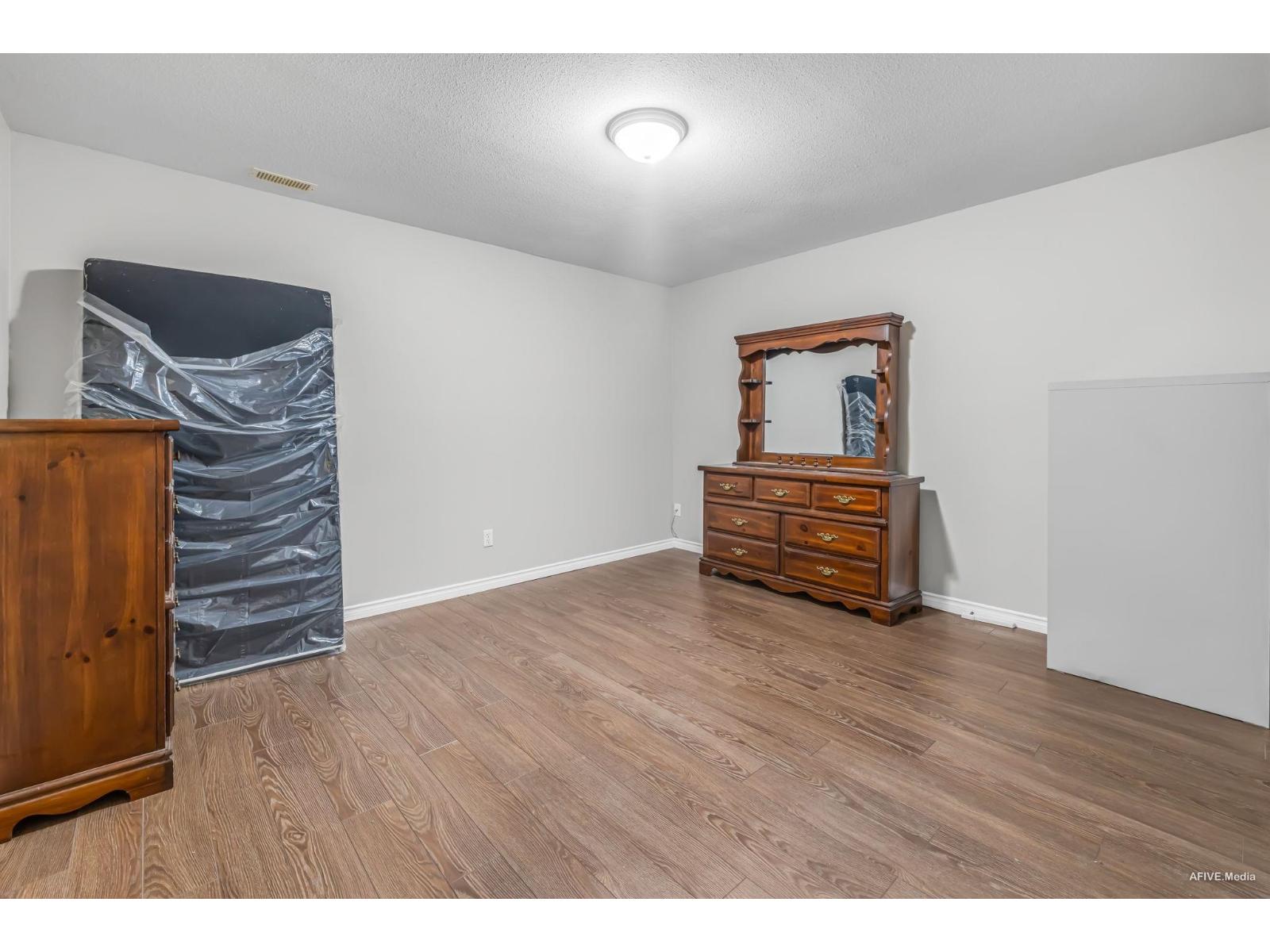5737 169a Street Property Photo 29
