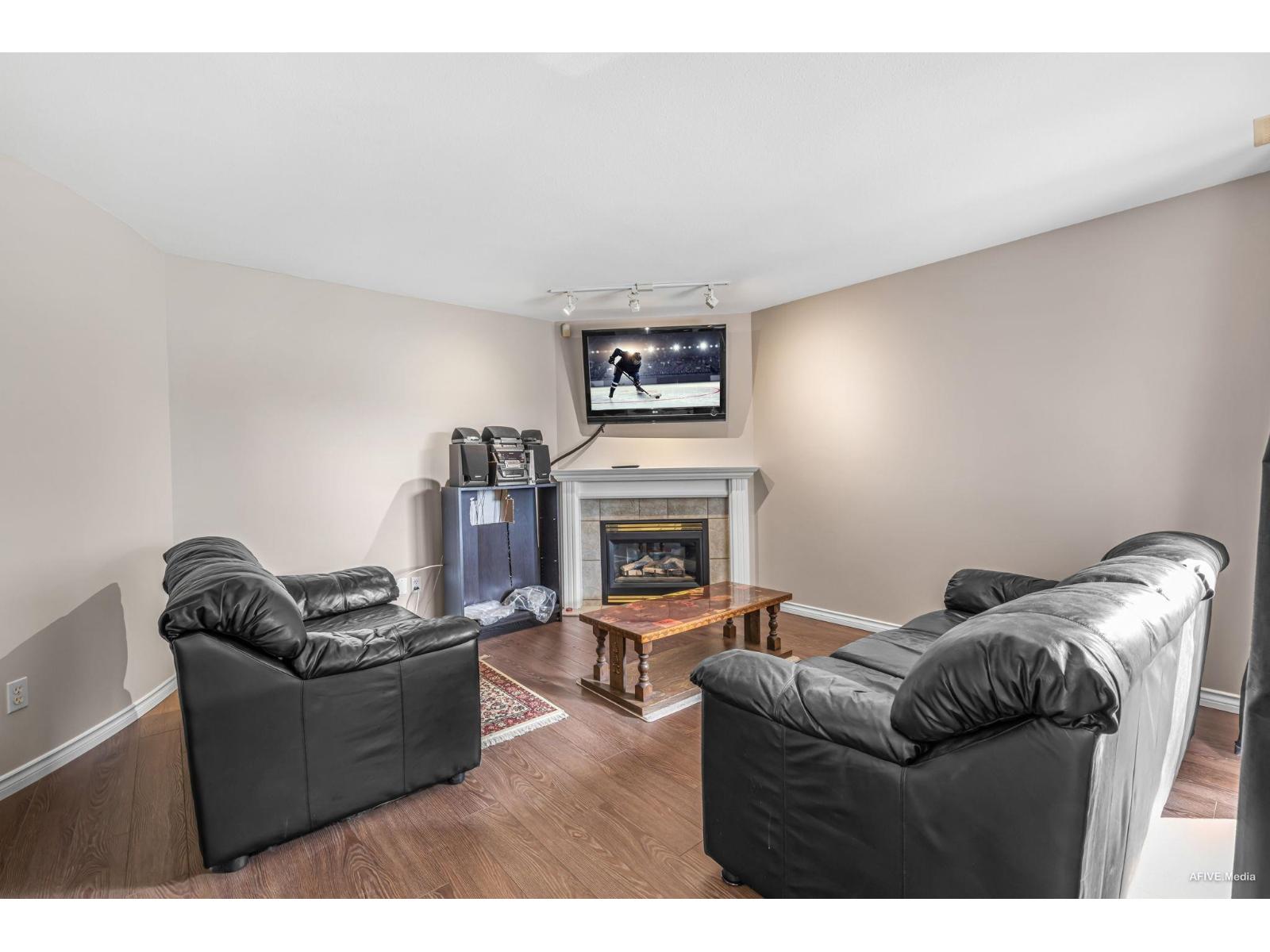 5737 169a Street Property Photo 33