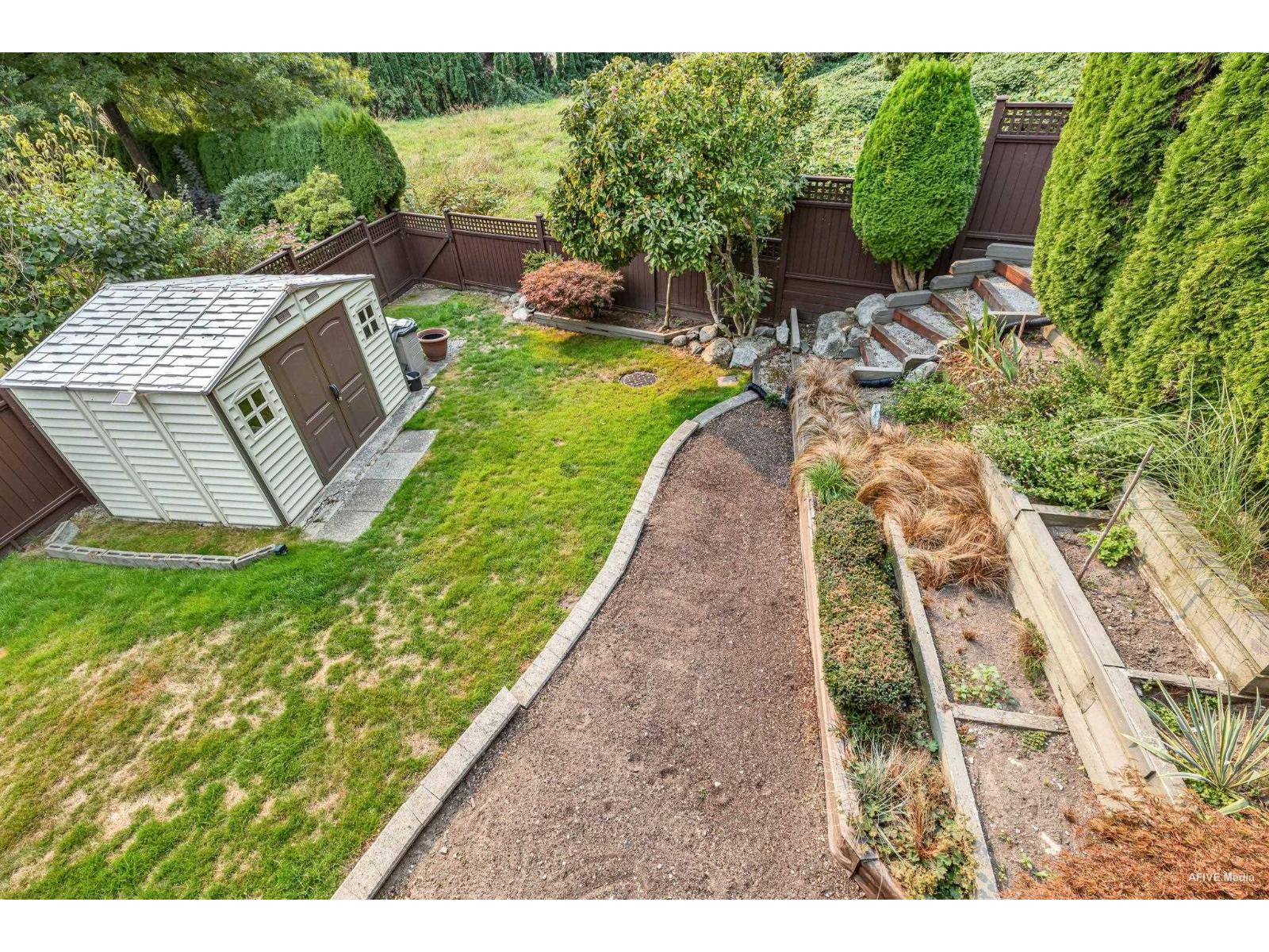 5737 169a Street Property Photo 37