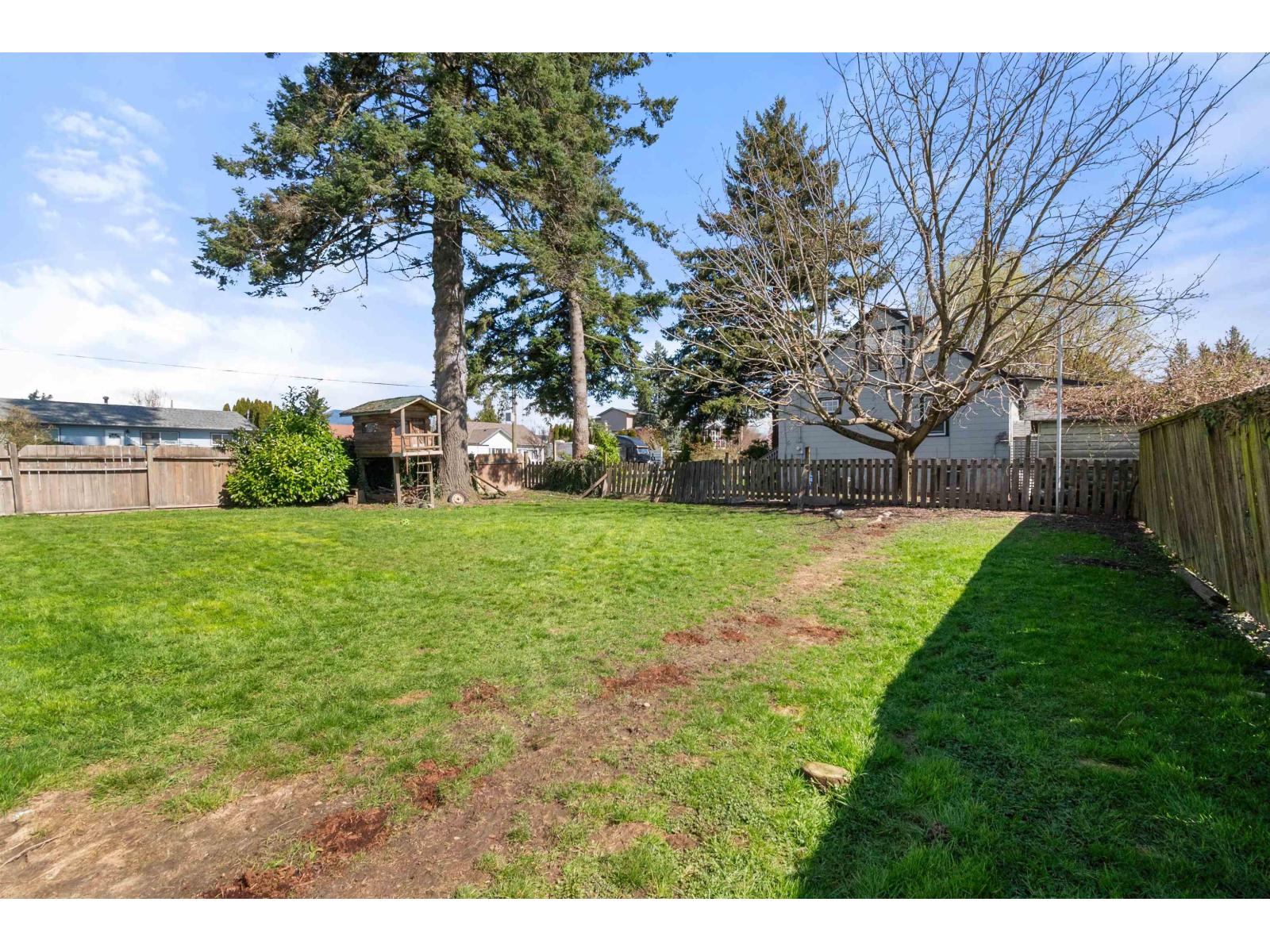 46212 Gore Avenue Property Photo 32