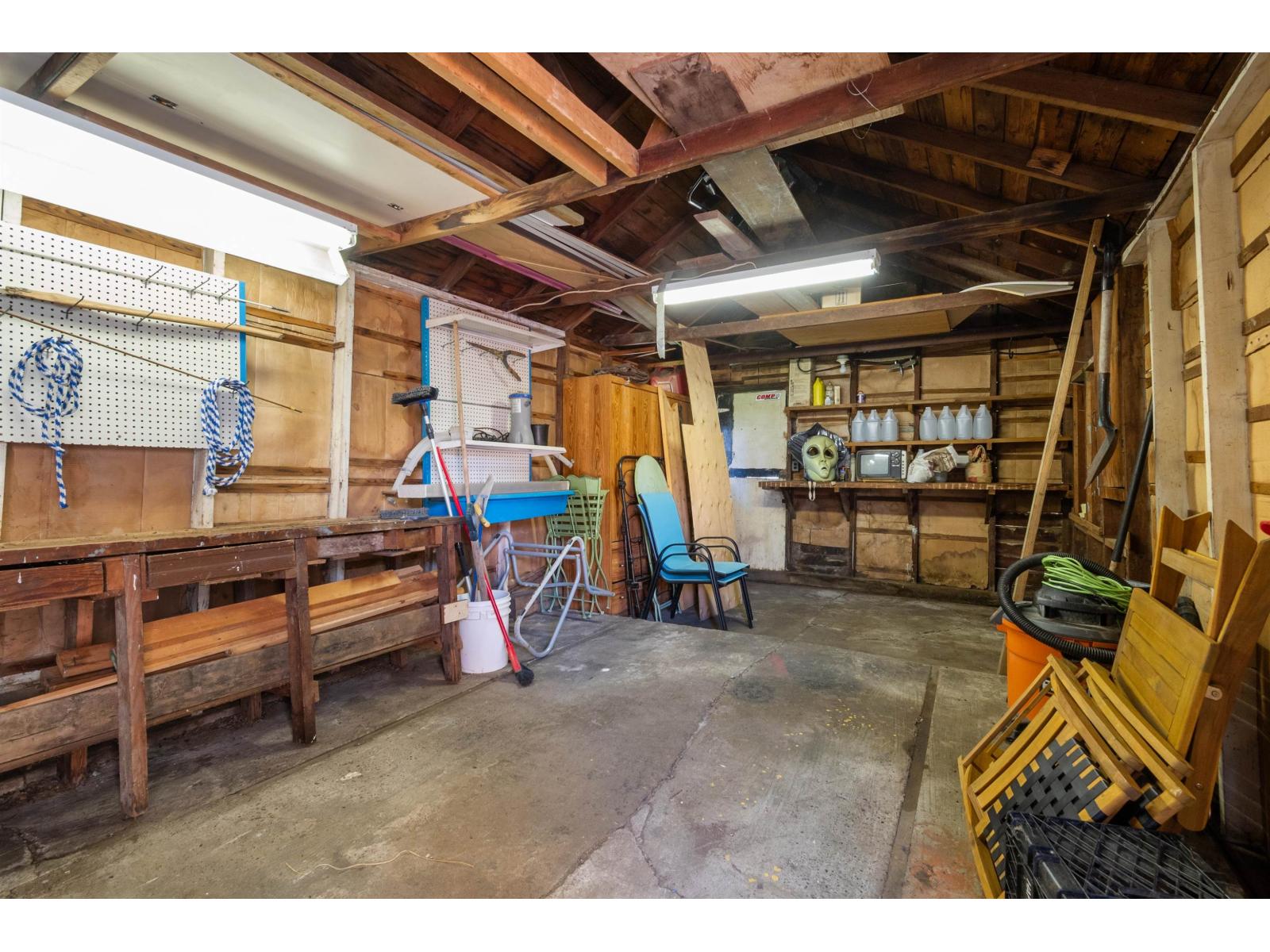 46212 Gore Avenue Property Photo 34