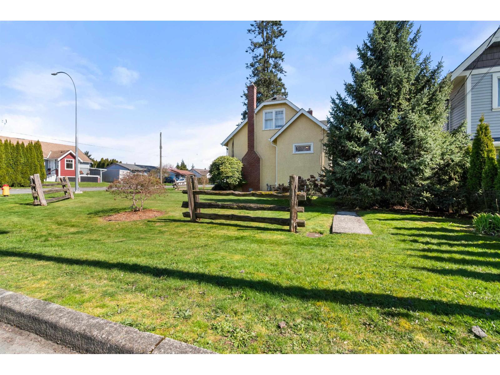 46212 Gore Avenue Property Photo 35