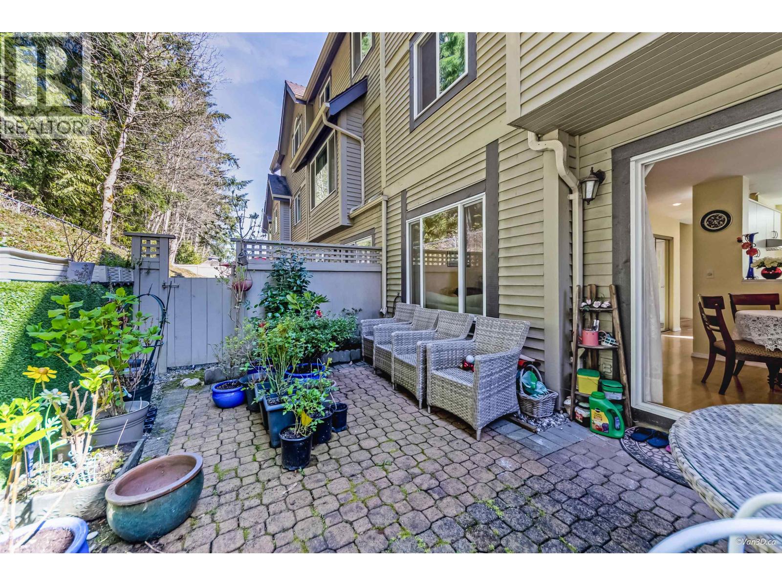 22 2736 Atlin Place Property Photo 8