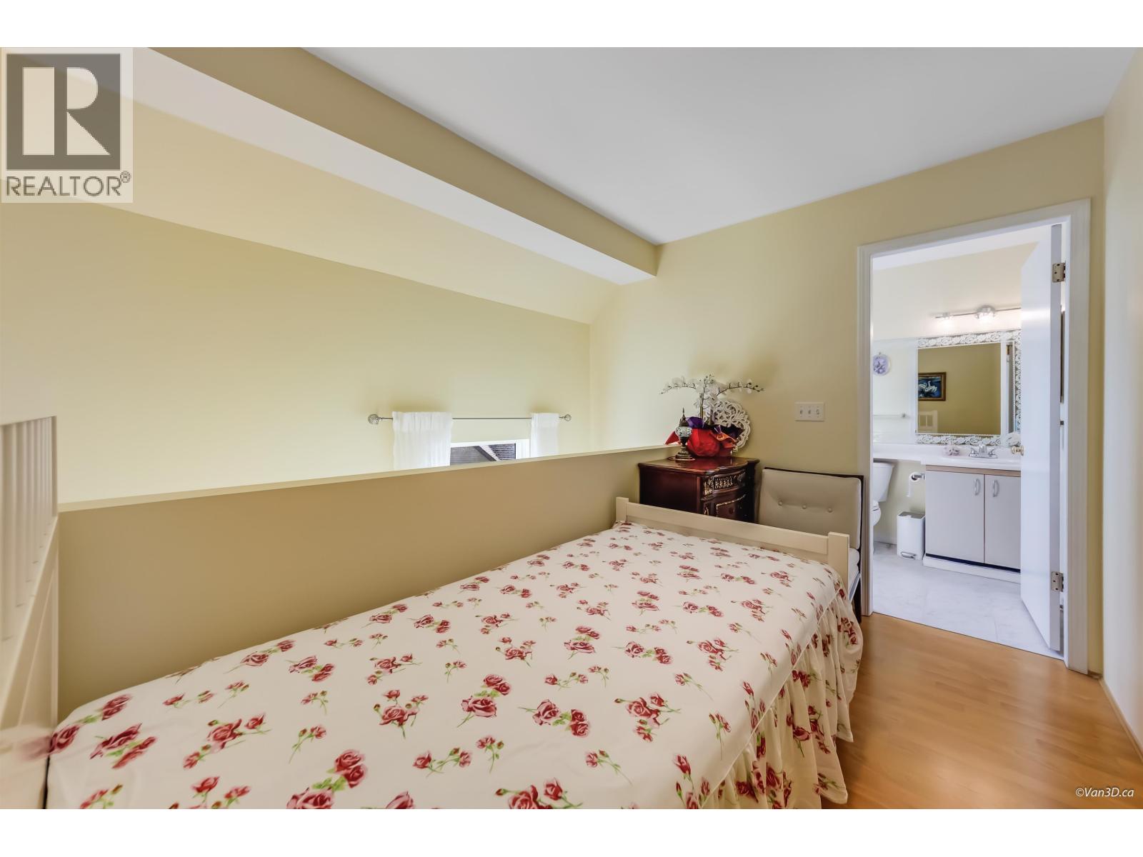22 2736 Atlin Place Property Photo 13