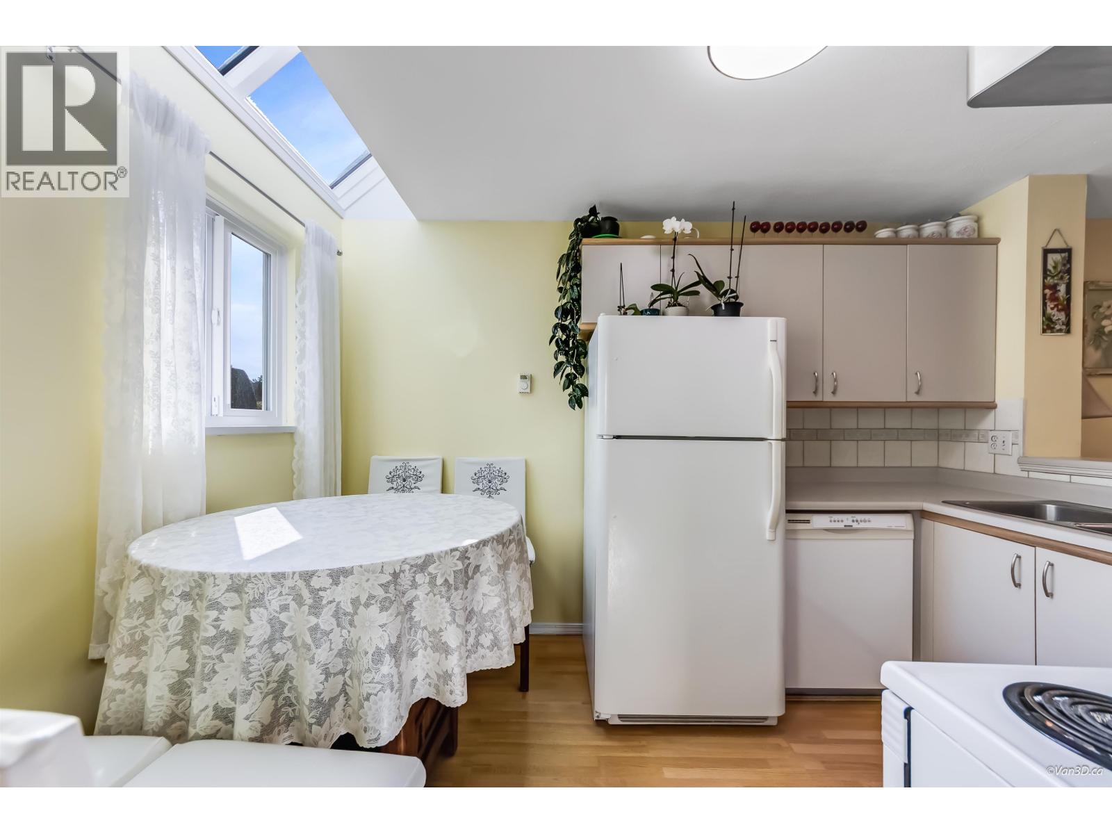 22 2736 Atlin Place Property Photo 16