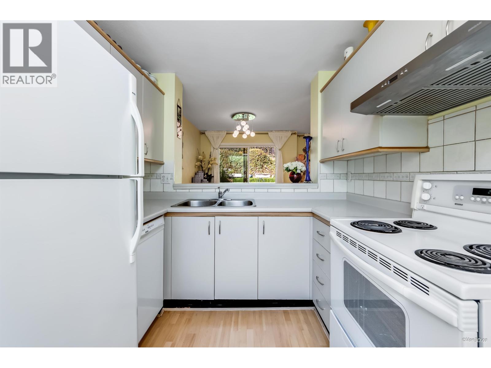 22 2736 Atlin Place Property Photo 19