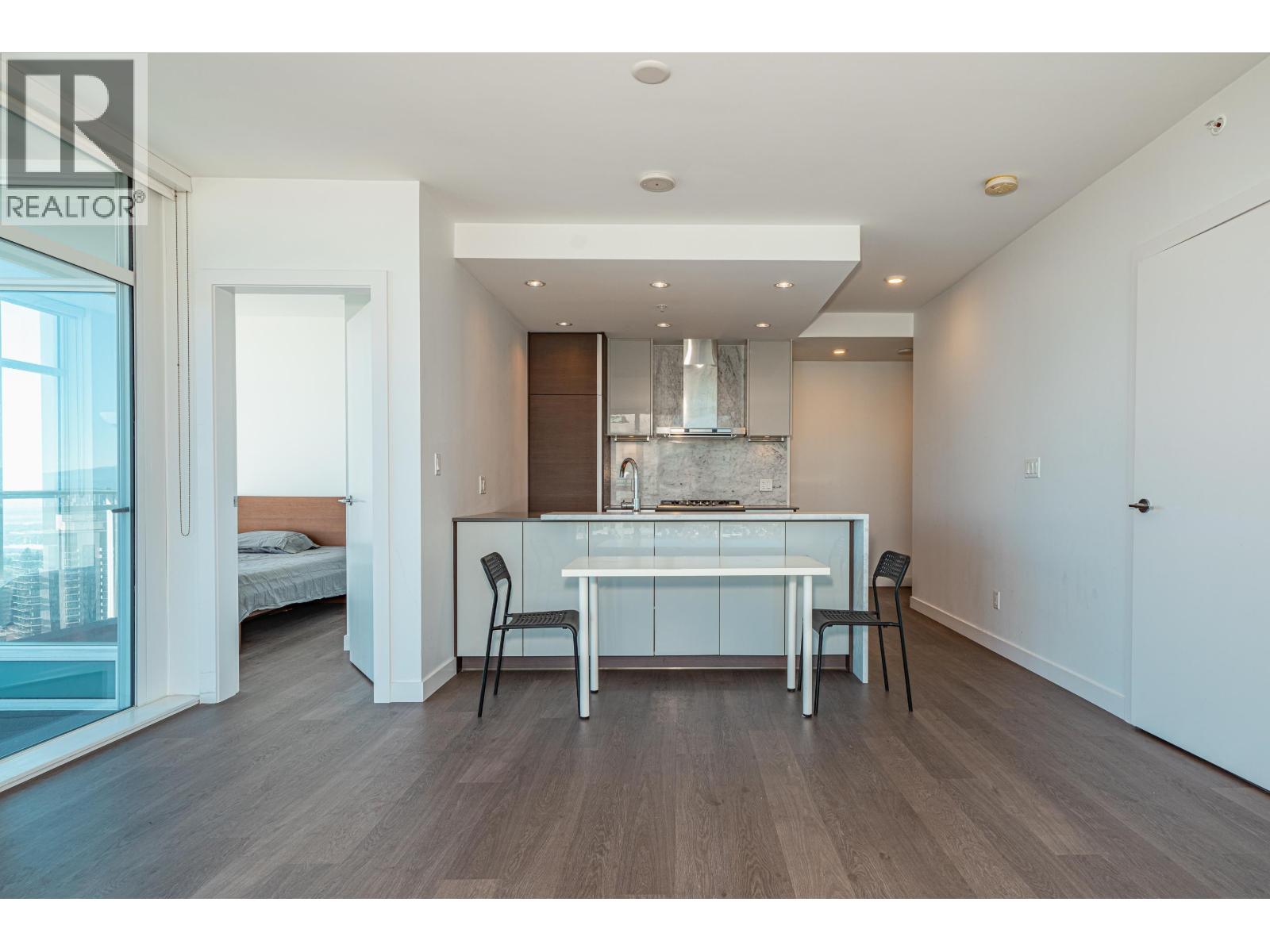 4010 4670 Assembly Way Property Photo 5