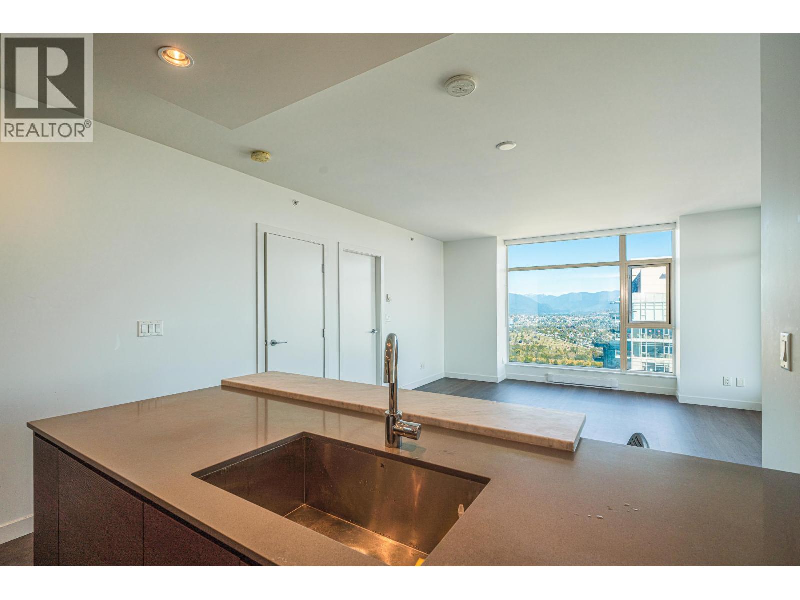 4010 4670 Assembly Way Property Photo 10