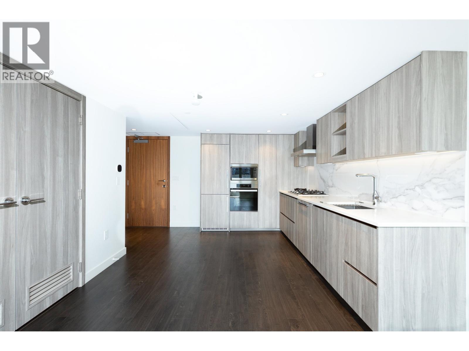 605 8555 Capstan Way Property Photo 5