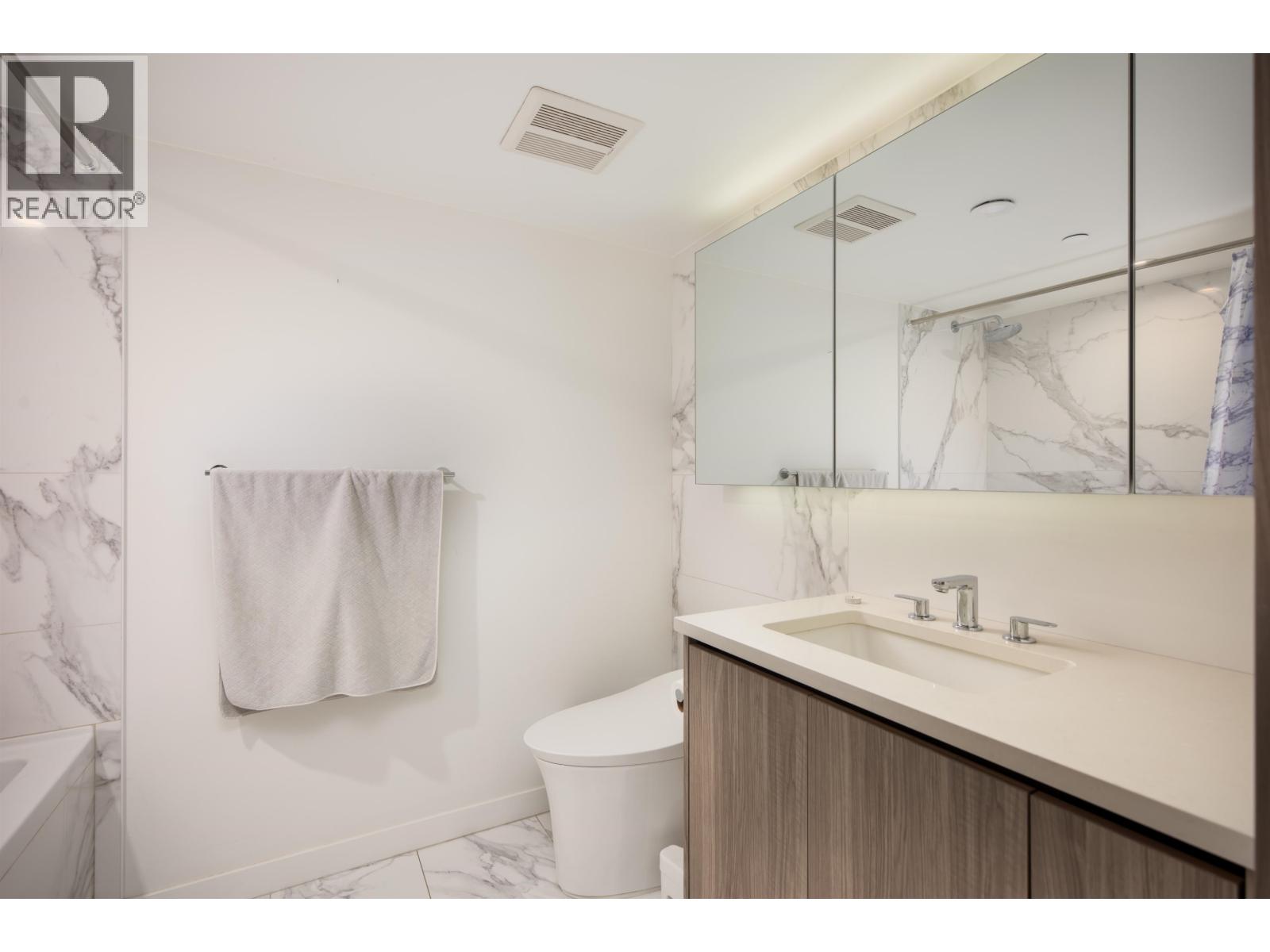 605 8555 Capstan Way Property Photo 12