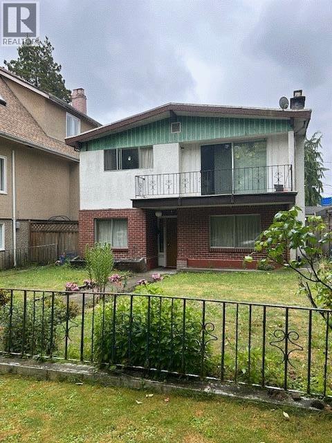 1320 E 11th Avenue Property Photo 1