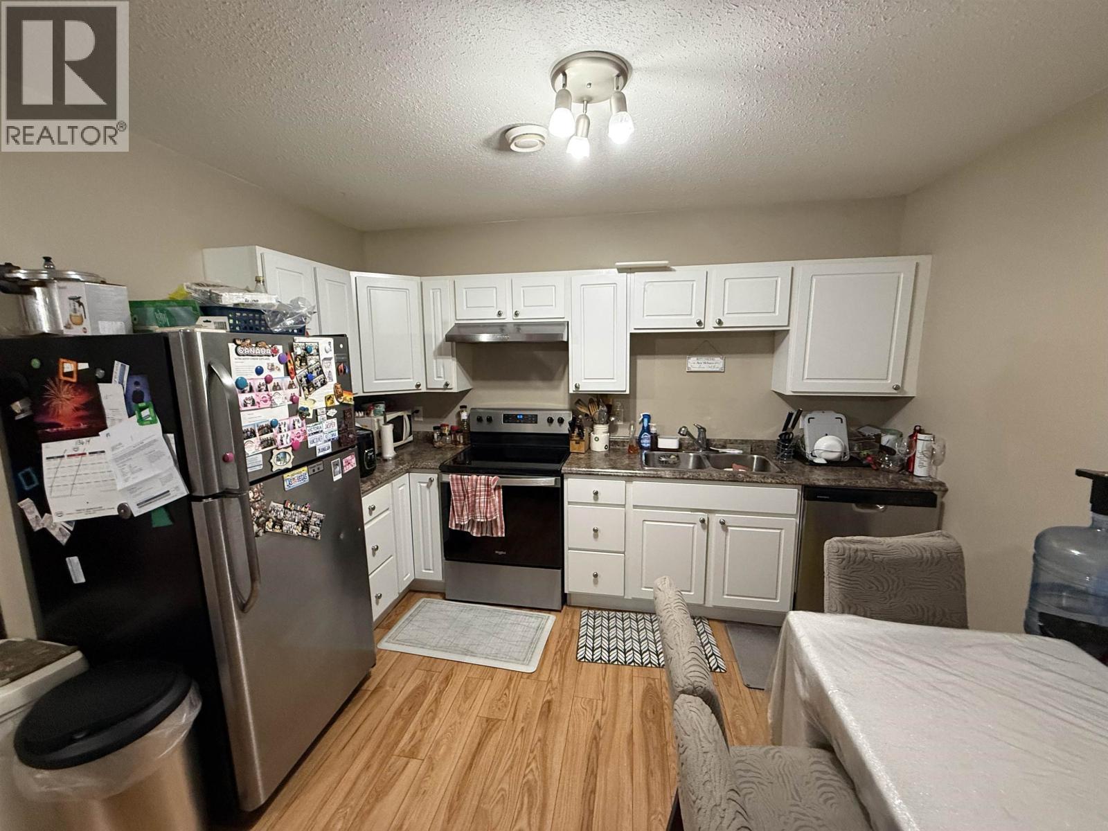 10507 109 Street Property Photo 9