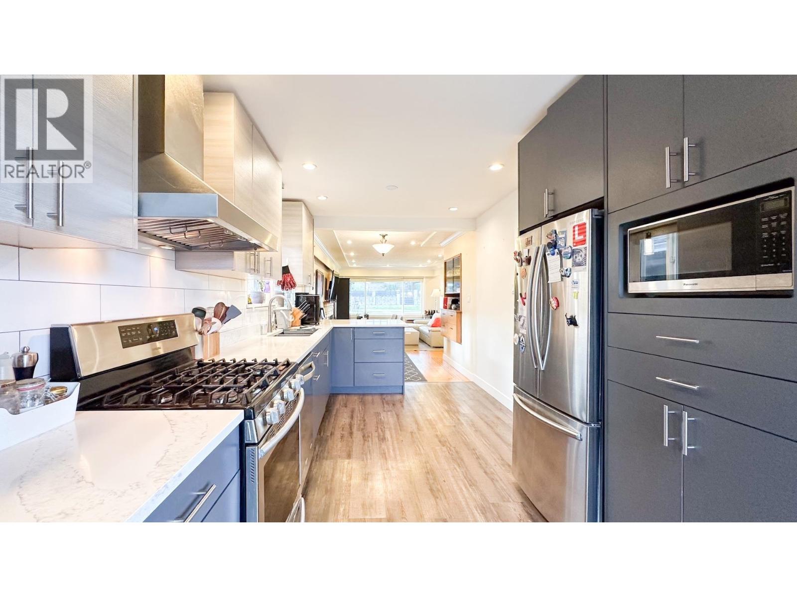 56 Warwick Avenue Property Photo 12