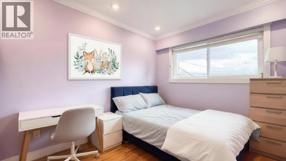 56 Warwick Avenue Property Photo 17