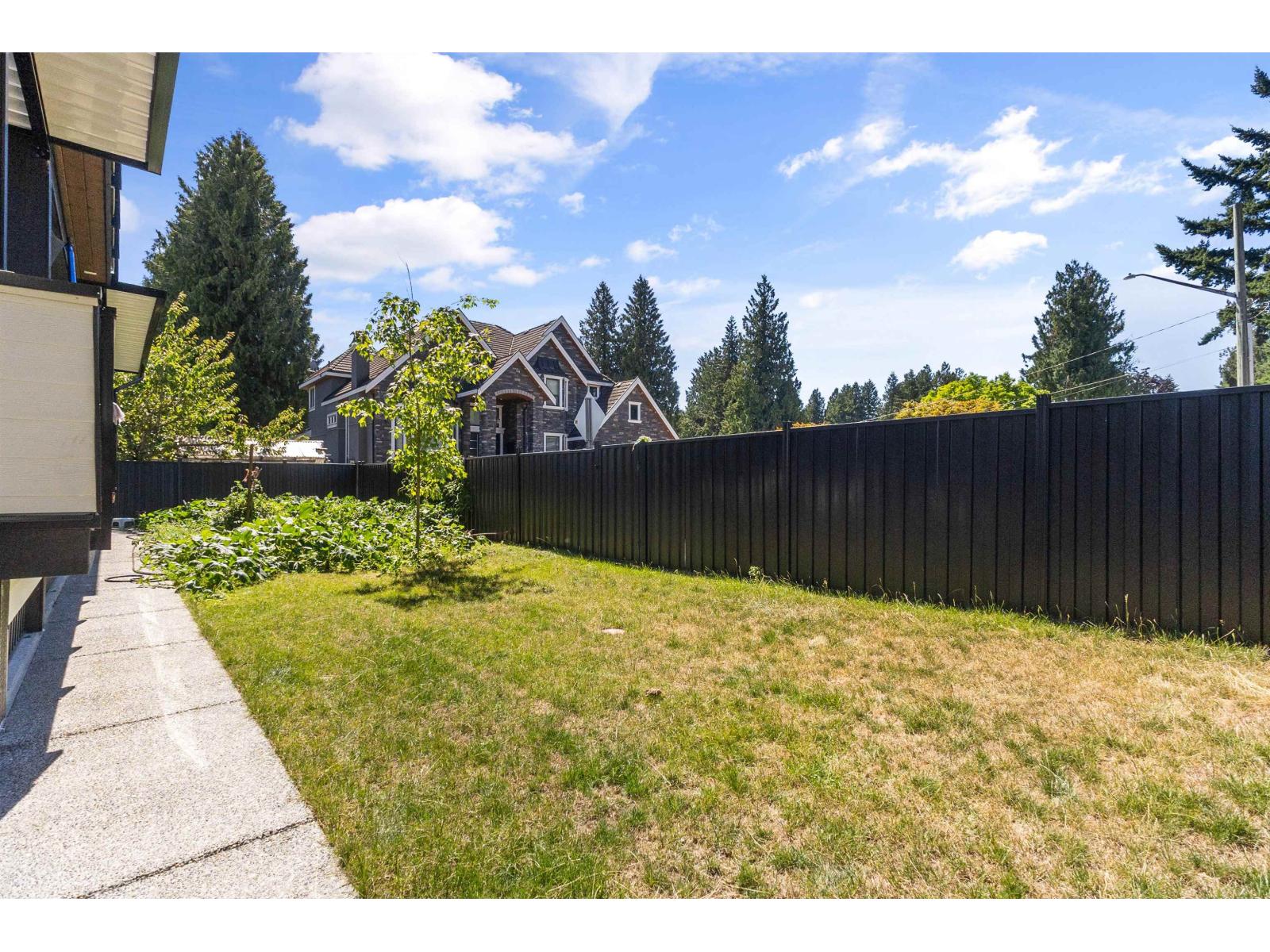 2357 Alder Street Property Photo 33