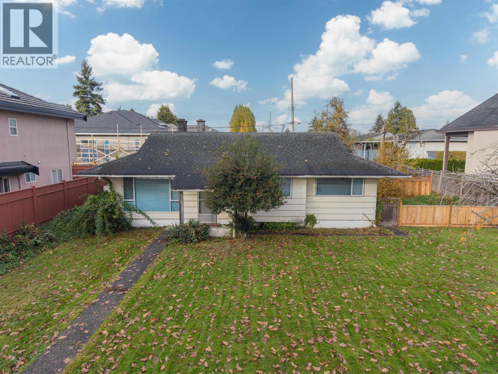 10891 MADDOCKS ROAD Property Photo 1