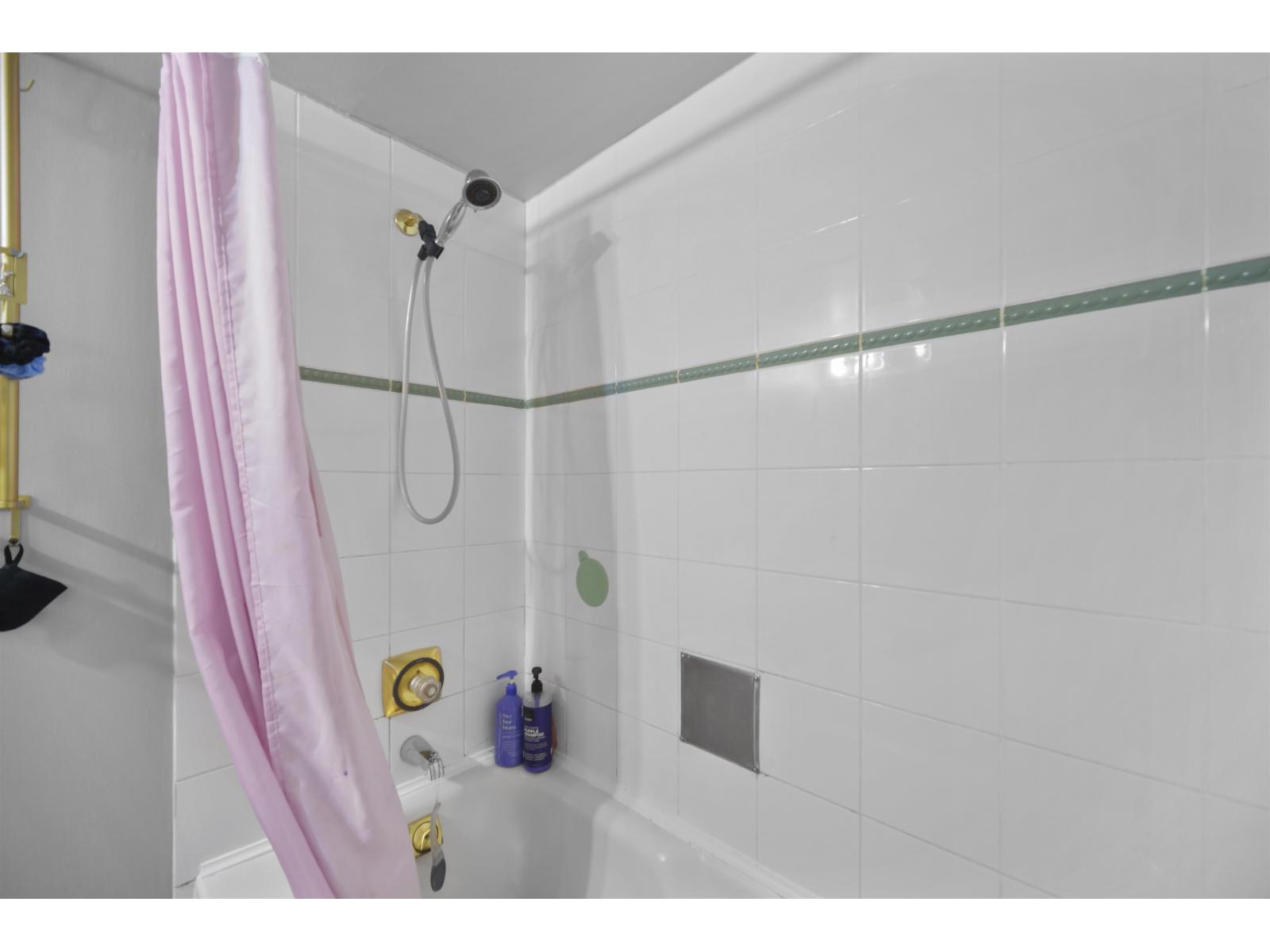 101 10899 University Drive Property Photo 15