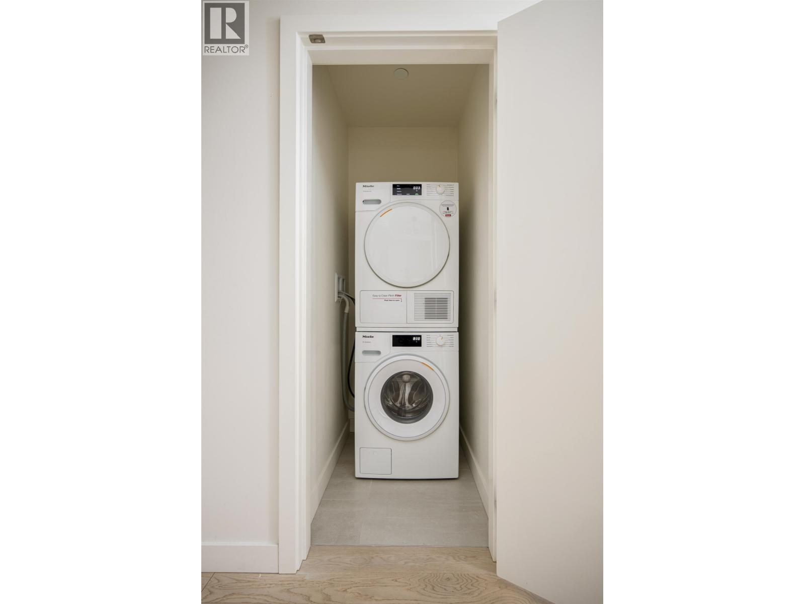 406 6833 Pearson Way Property Photo 11