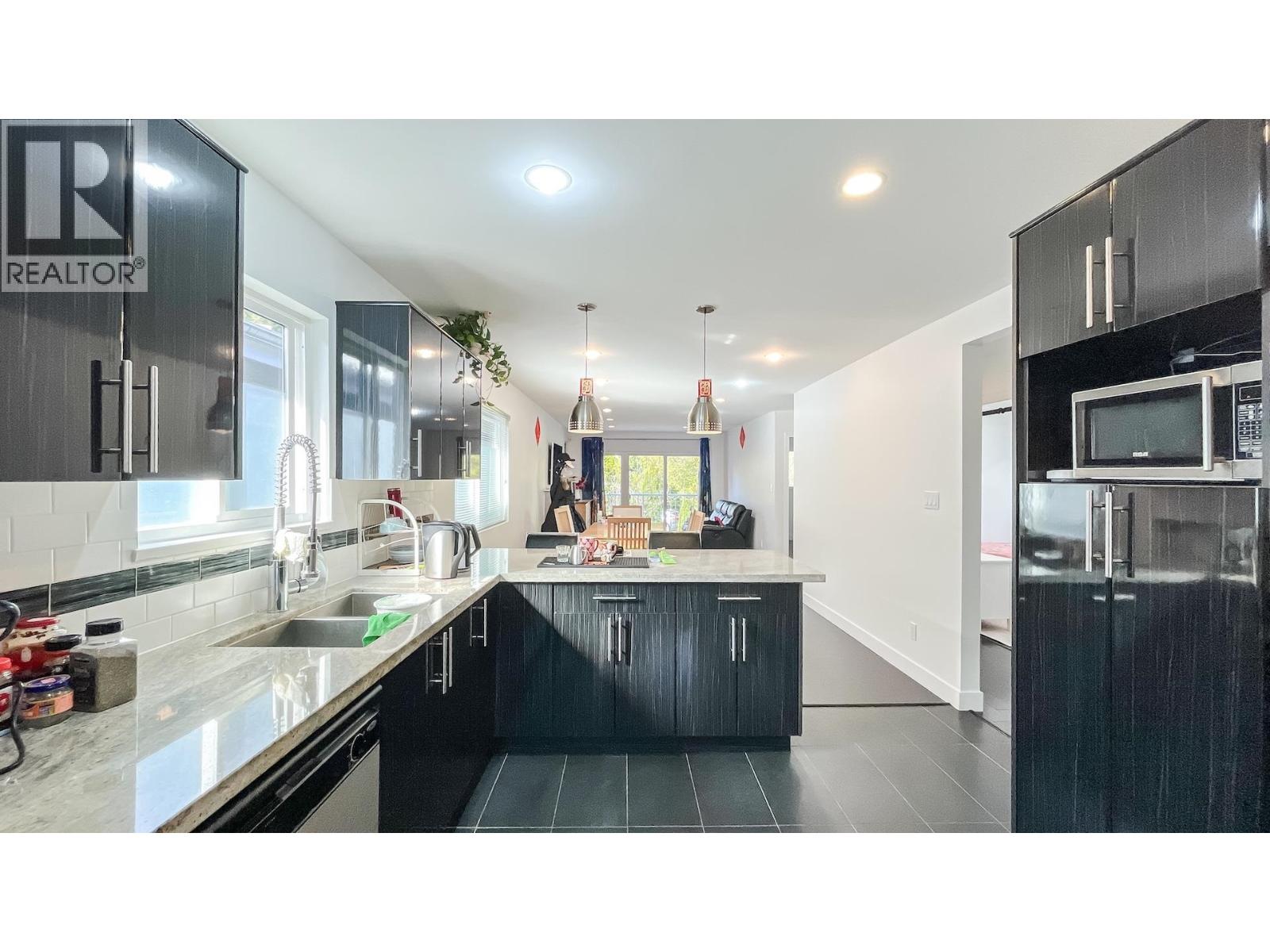 1420 Park Drive Property Photo 11