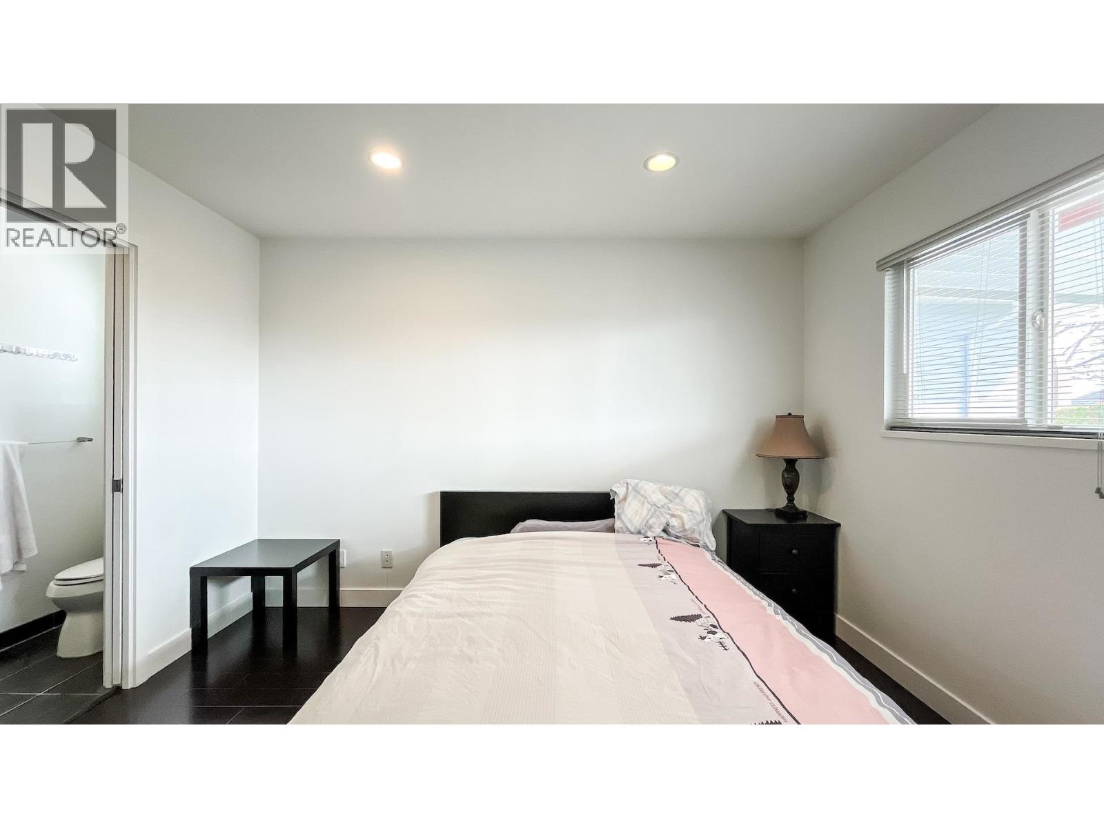 1420 Park Drive Property Photo 12