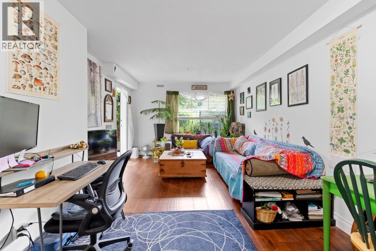 108 20561 113 Avenue Property Photo 4