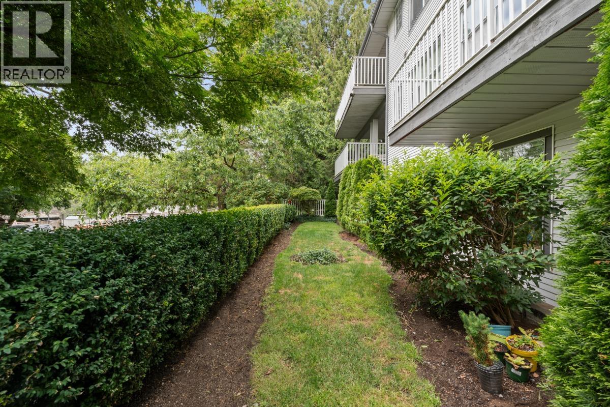 108 20561 113 Avenue Property Photo 18