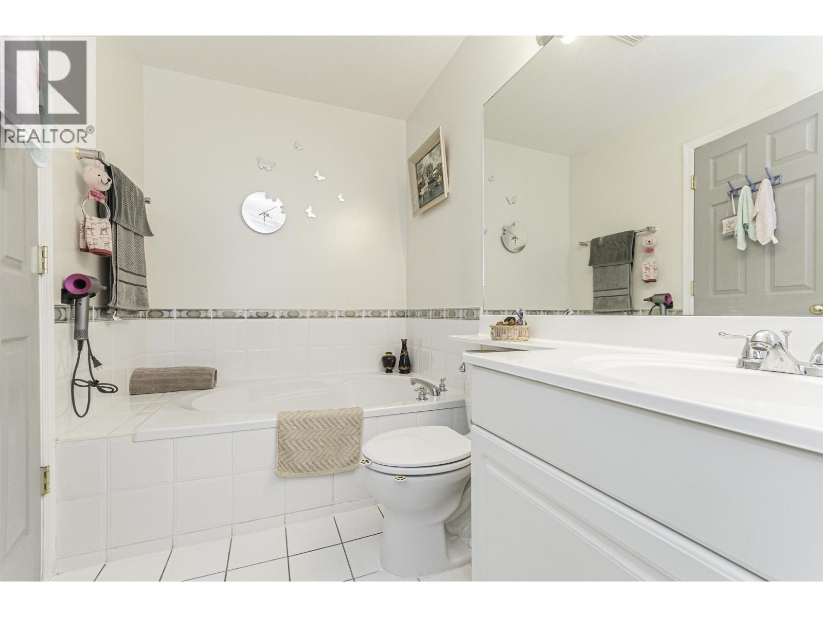 Ph6 5723 Balsam Street Property Photo 21